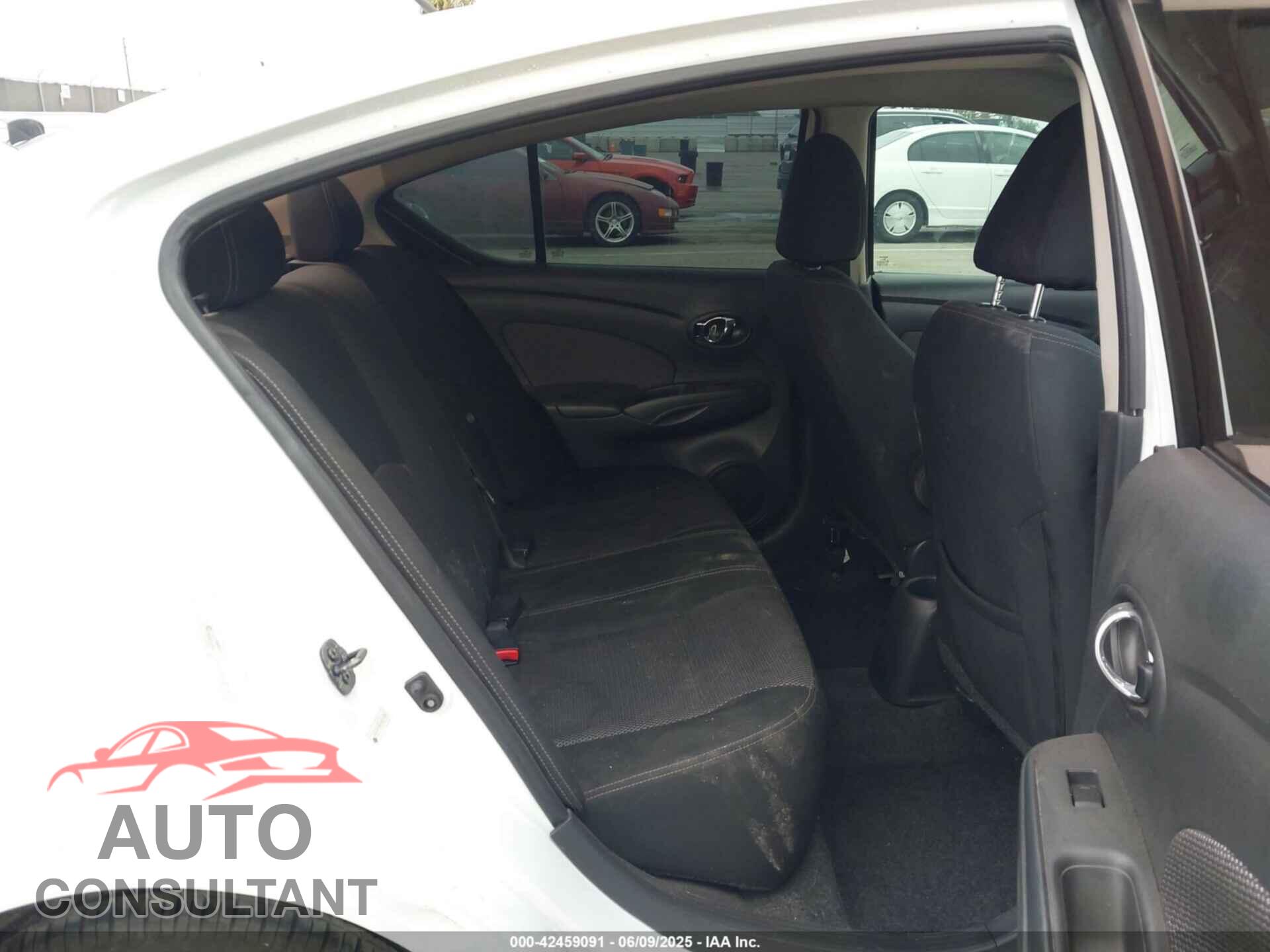 NISSAN VERSA 2019 - 3N1CN7AP3KL852807