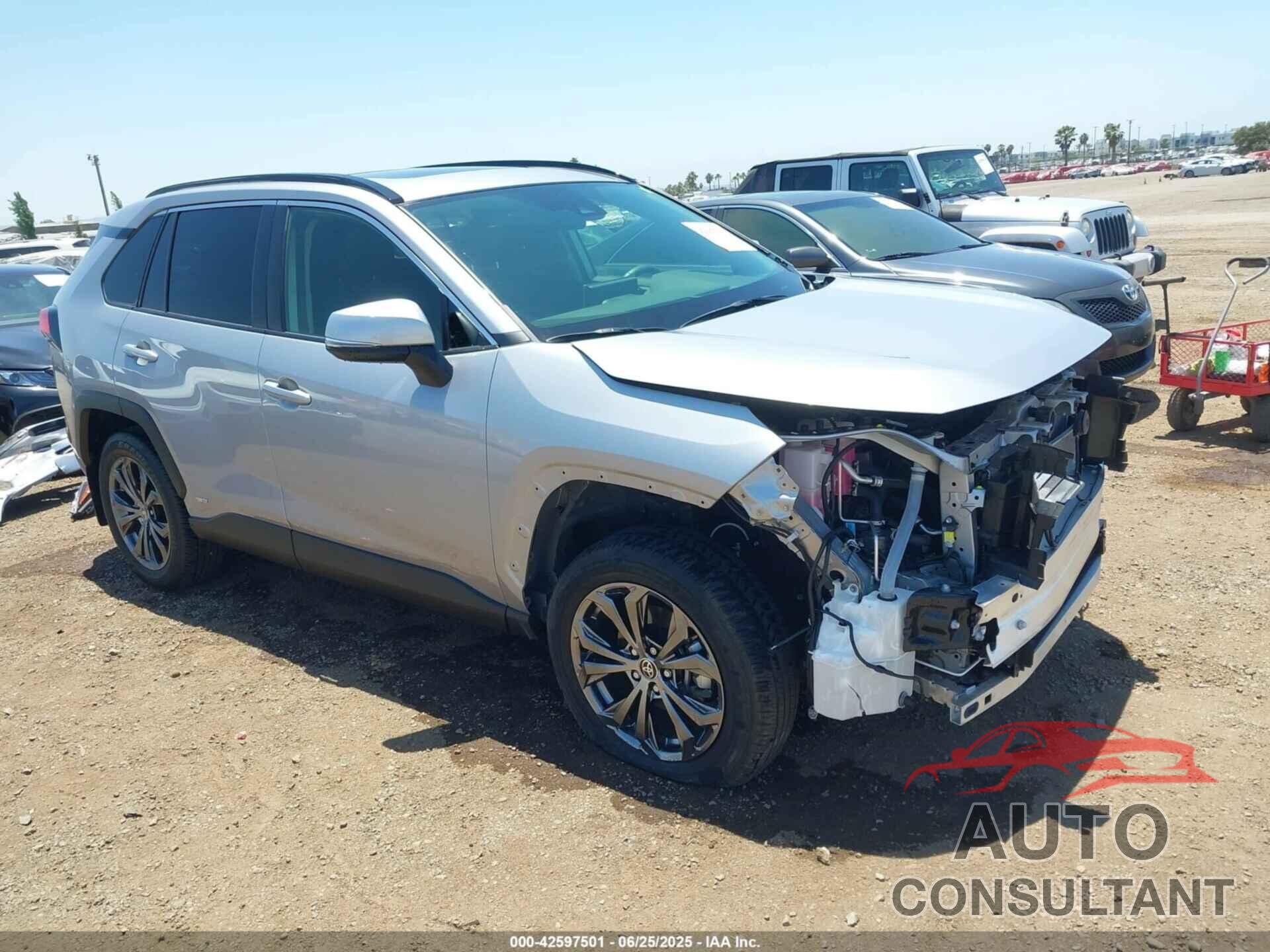TOYOTA RAV4 HYBRID 2023 - JTMB6RFV6PD095925