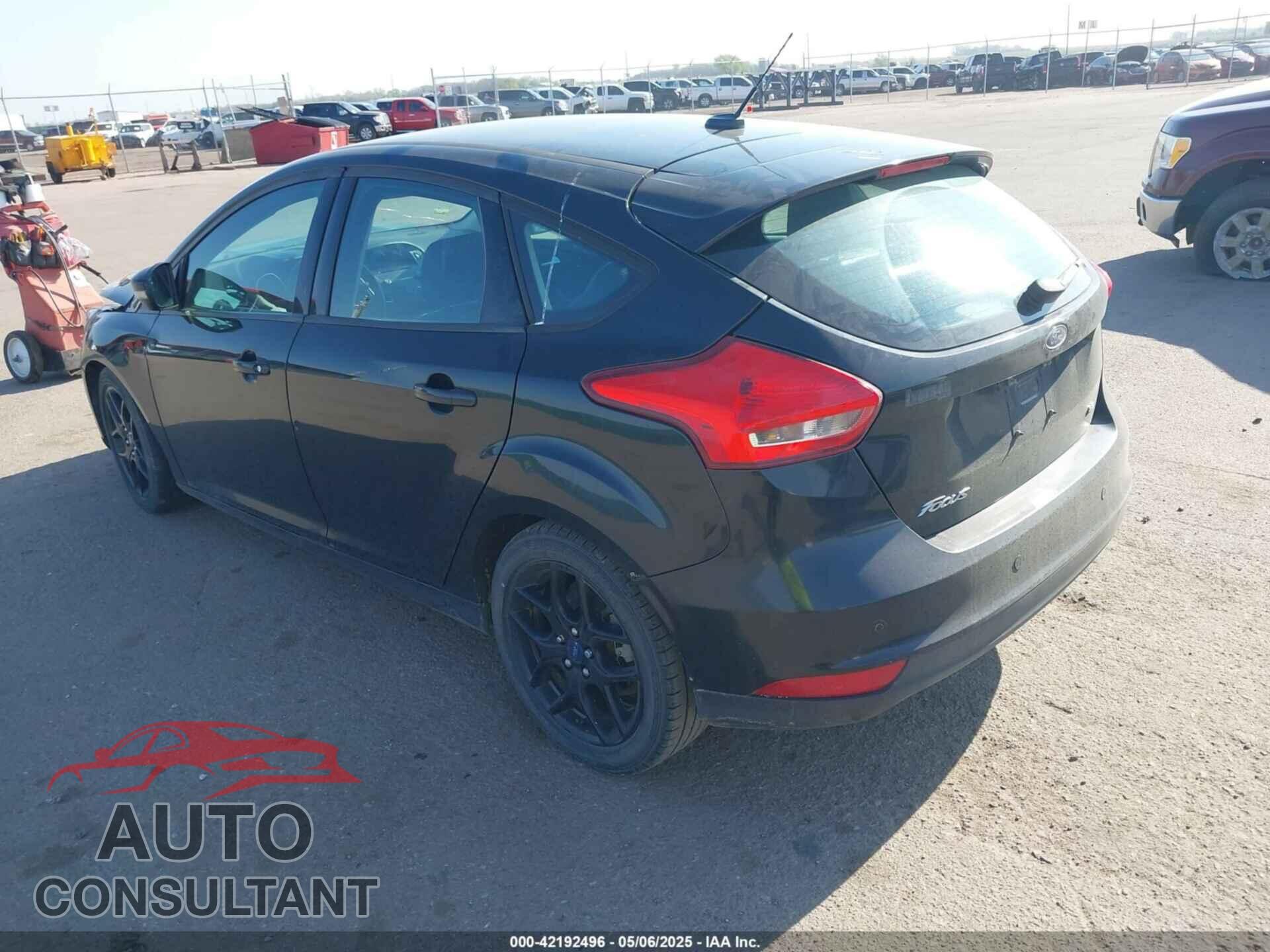 FORD FOCUS 2016 - 1FADP3K27GL321352