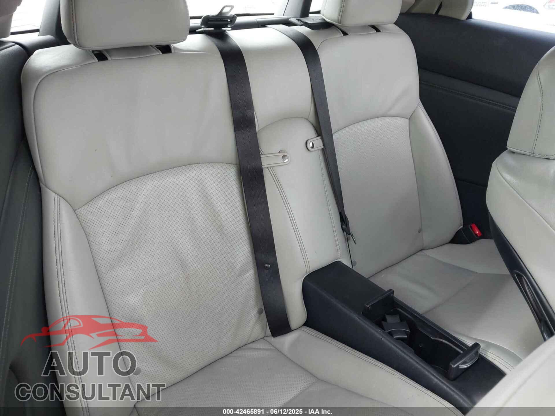 LEXUS IS 250C 2011 - JTHFF2C26B2514815