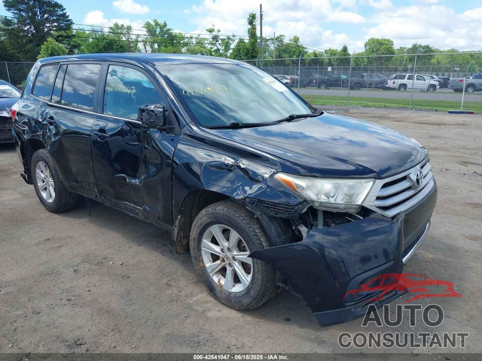 TOYOTA HIGHLANDER 2013 - 5TDBK3EH8DS178552