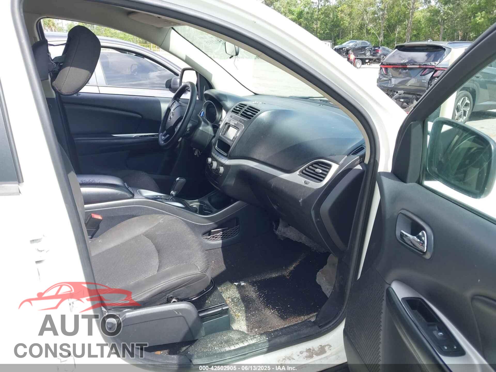 DODGE JOURNEY 2017 - 3C4PDCAB8HT524001