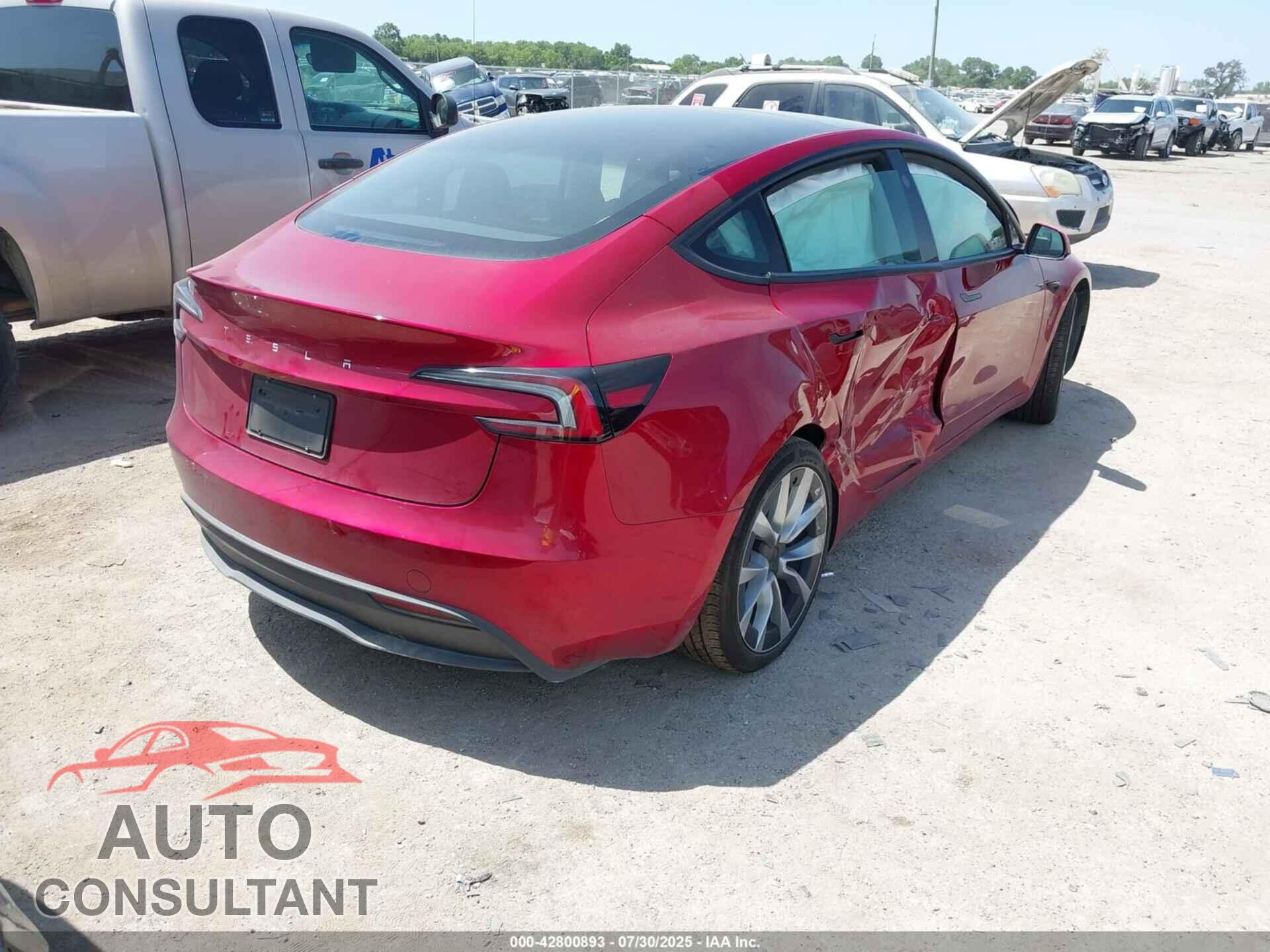 TESLA MODEL 3 2024 - 5YJ3E1EA0RF725165