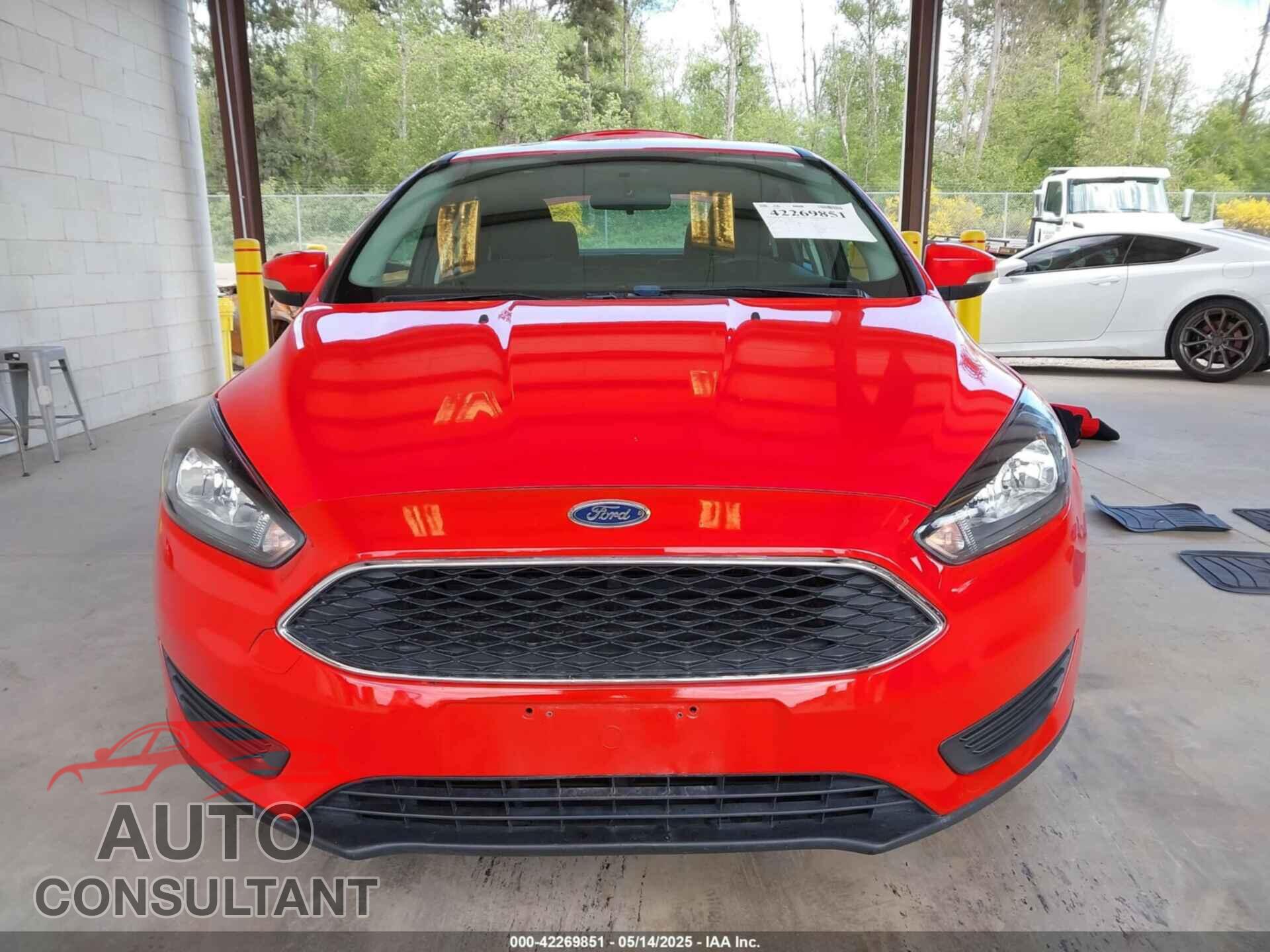 FORD FOCUS 2015 - 1FADP3F21FL295467