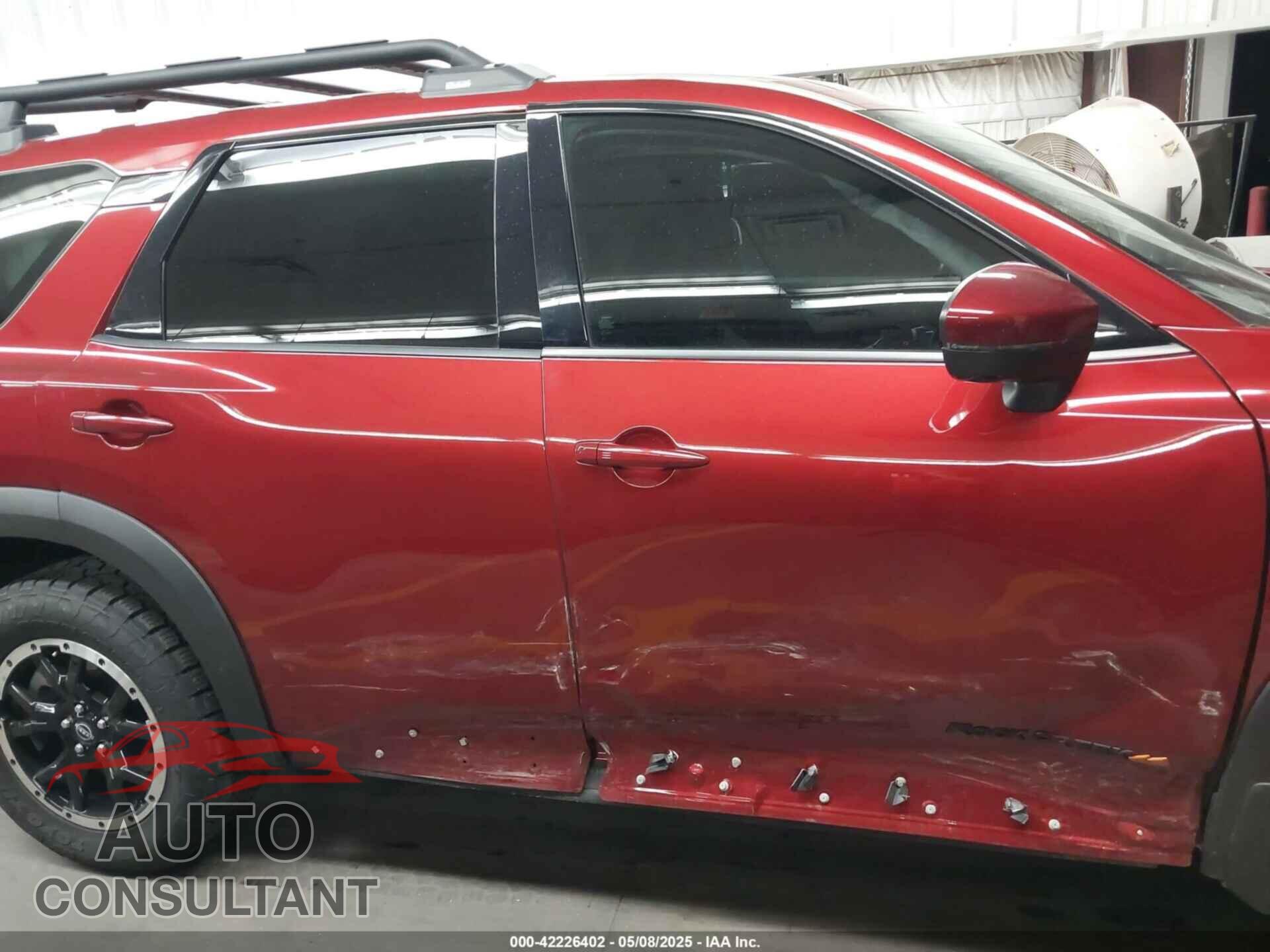 NISSAN PATHFINDER 2023 - 5N1DR3BD7PC276625