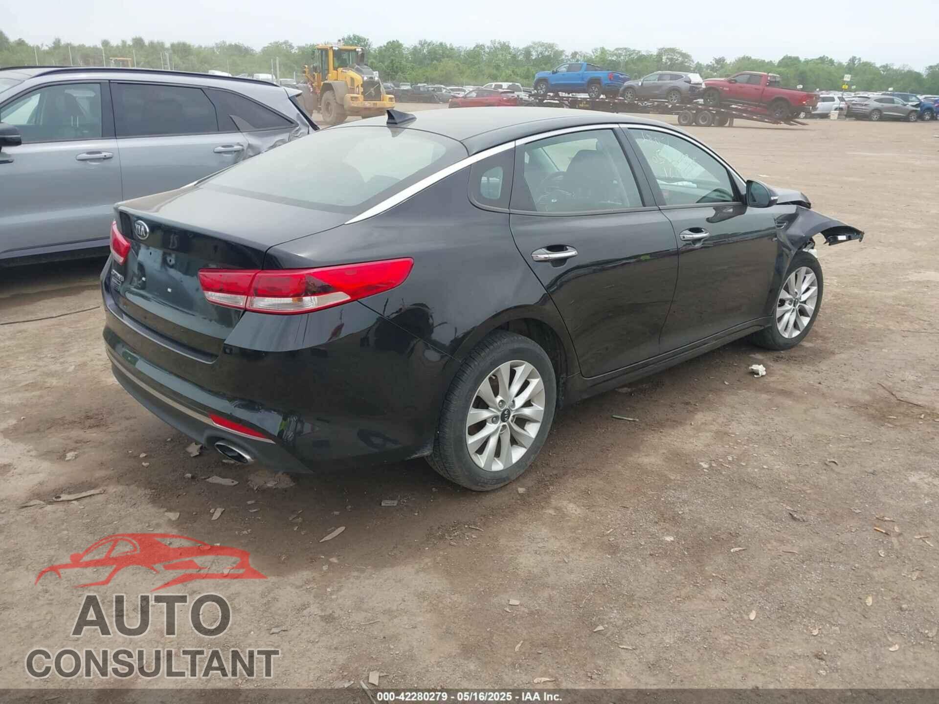 KIA OPTIMA 2017 - 5XXGT4L36HG145802