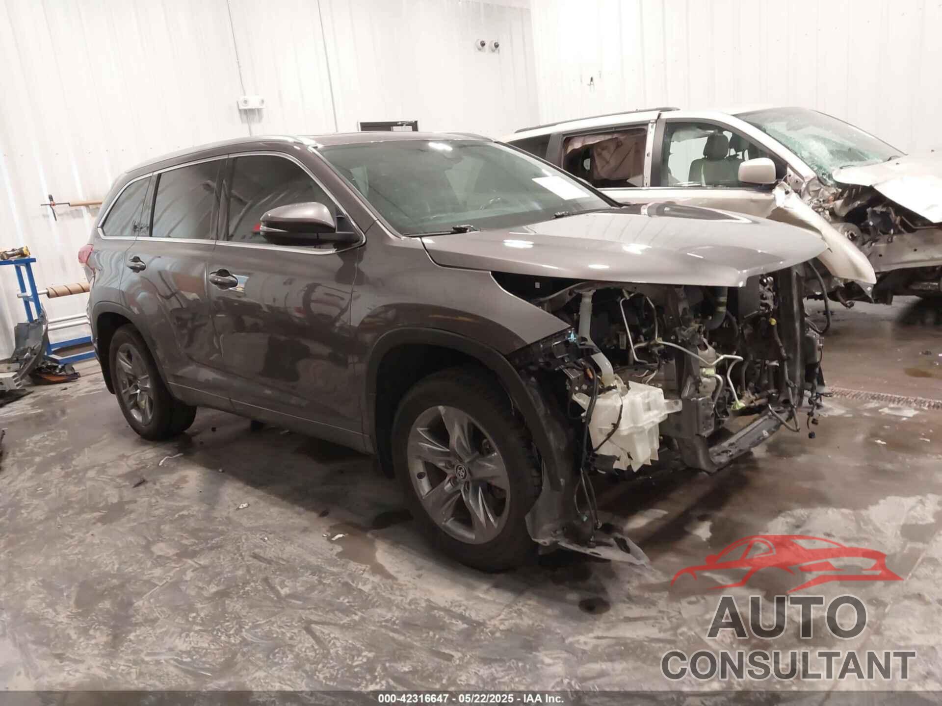 TOYOTA HIGHLANDER 2019 - 5TDDZRFH9KS983043