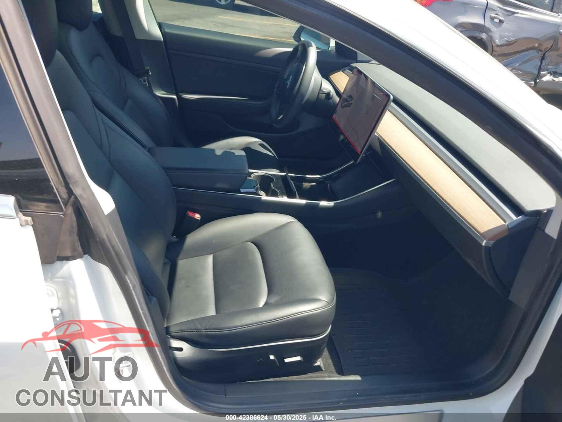 TESLA MODEL 3 2020 - 5YJ3E1EAXLF806360
