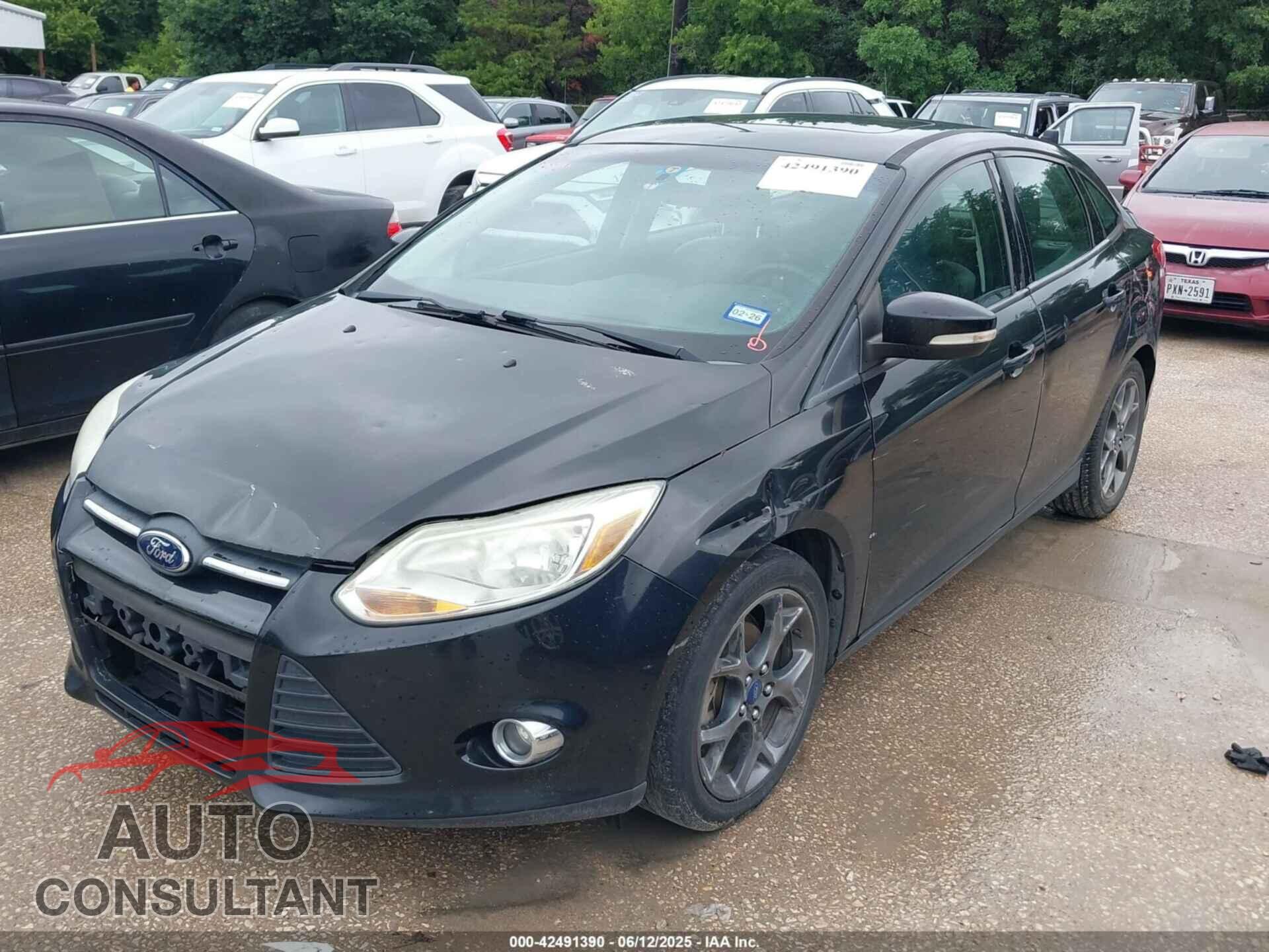 FORD FOCUS 2013 - 1FADP3F29DL266120
