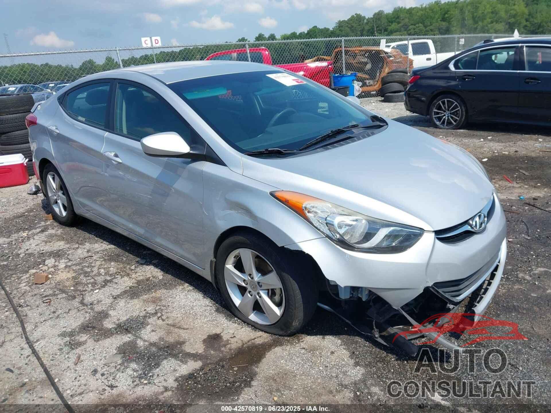 HYUNDAI ELANTRA 2013 - 5NPDH4AE2DH331442