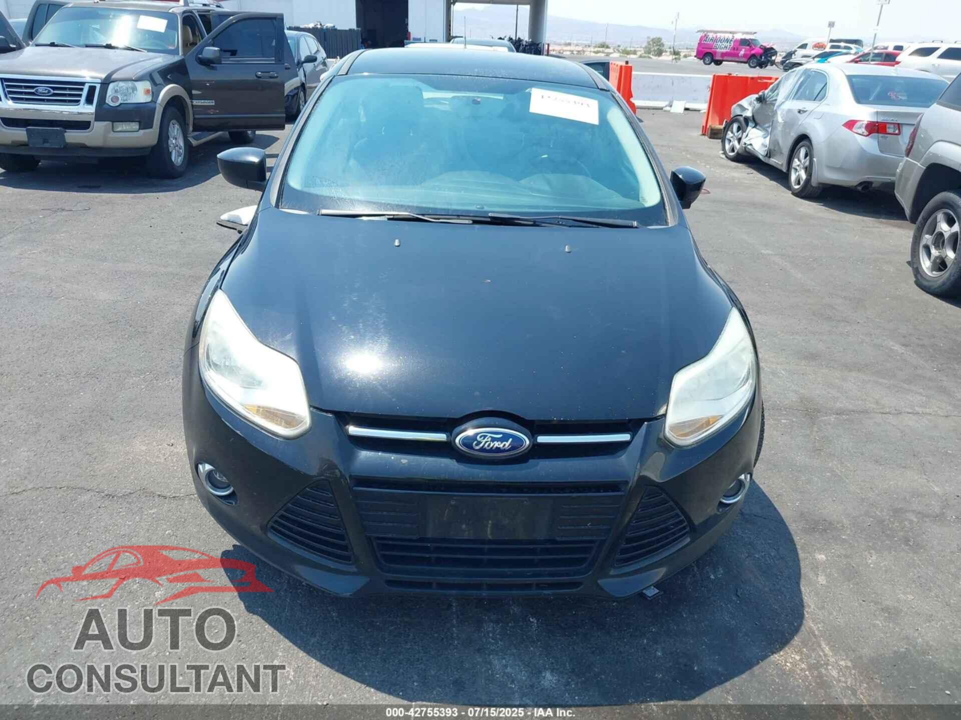 FORD FOCUS 2012 - 1FAHP3K26CL244212