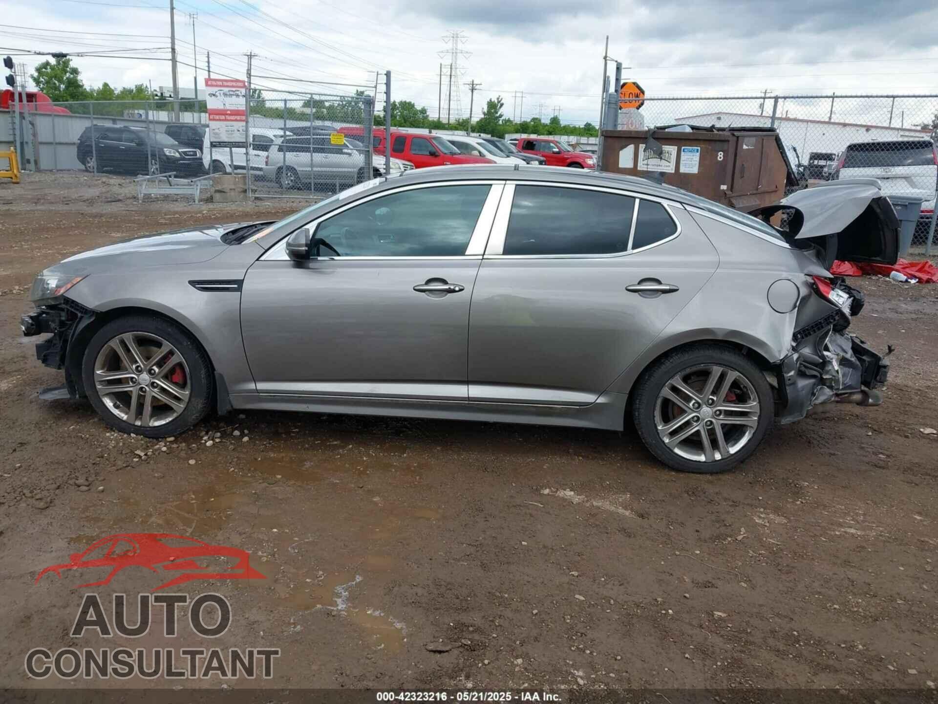 KIA OPTIMA 2013 - 5XXGR4A65DG120332