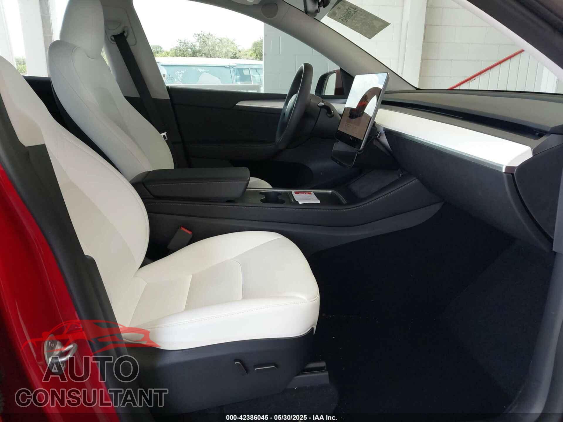 TESLA MODEL Y 2023 - 7SAYGDEE4PF750039