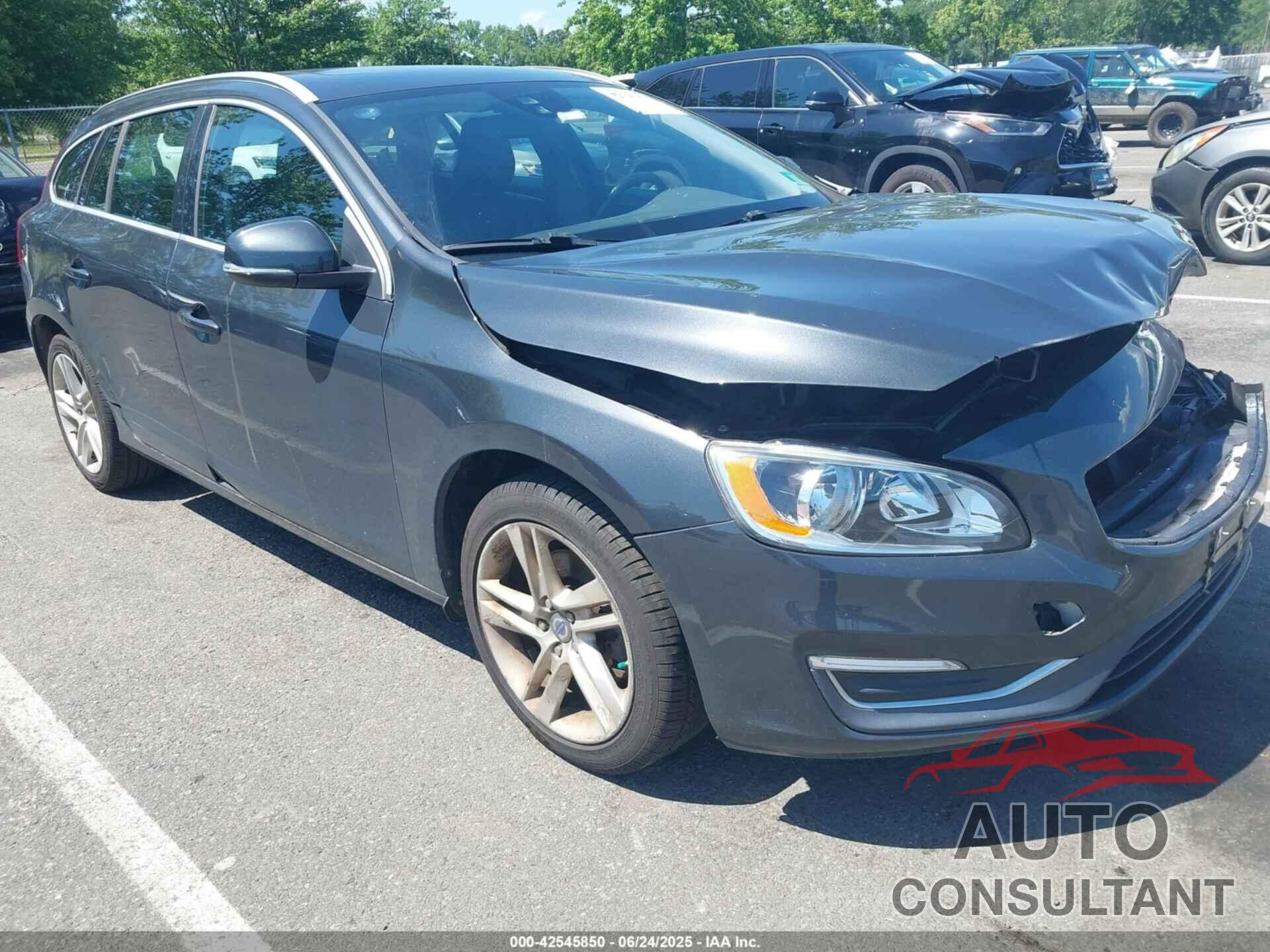VOLVO V60 2015 - YV140MEB7F1207484