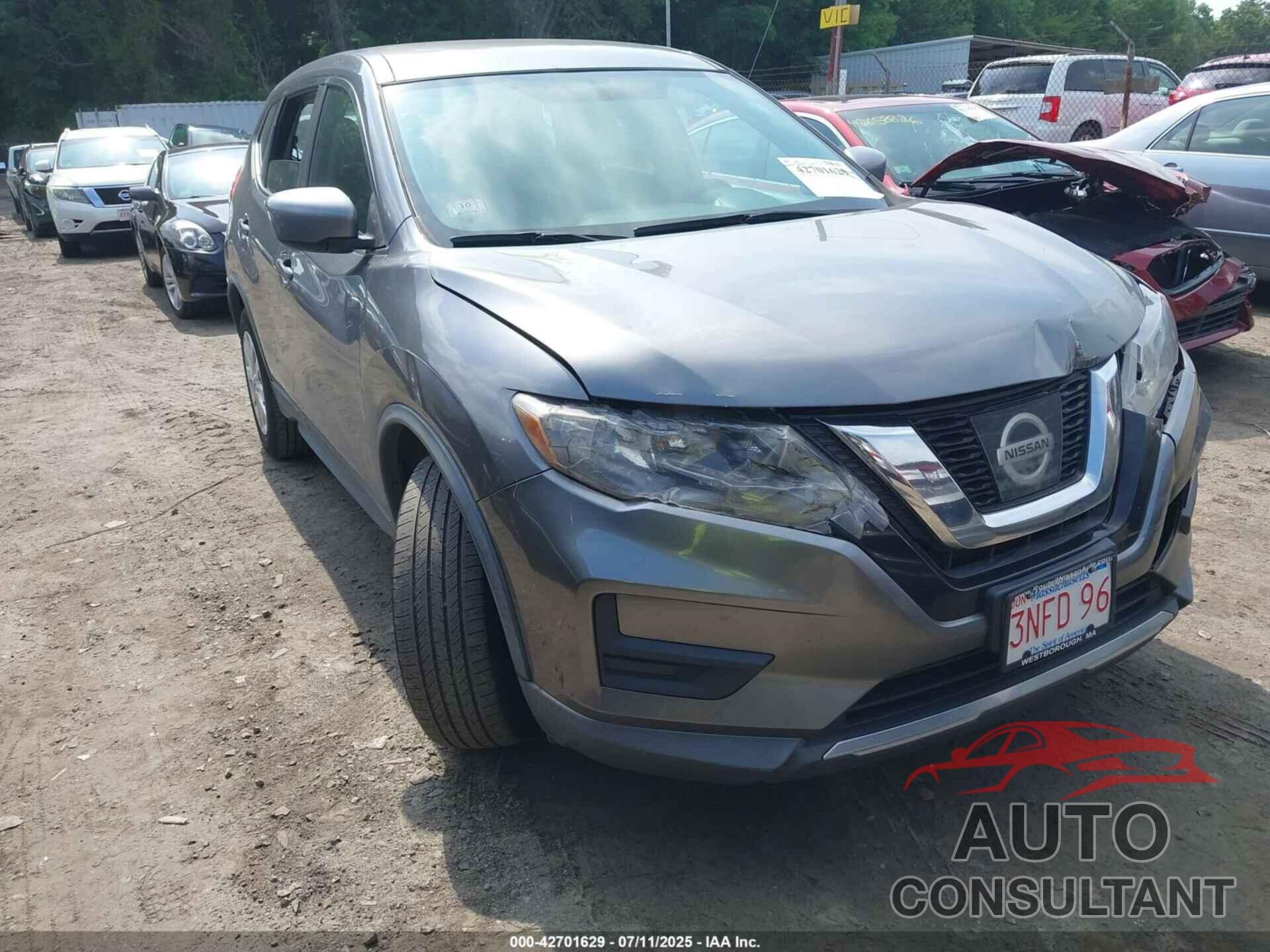 NISSAN ROGUE 2017 - KNMAT2MV6HP612705