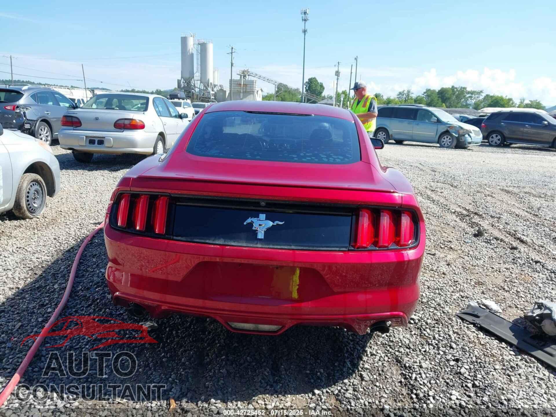 FORD MUSTANG 2015 - 1FA6P8AM1F5392882