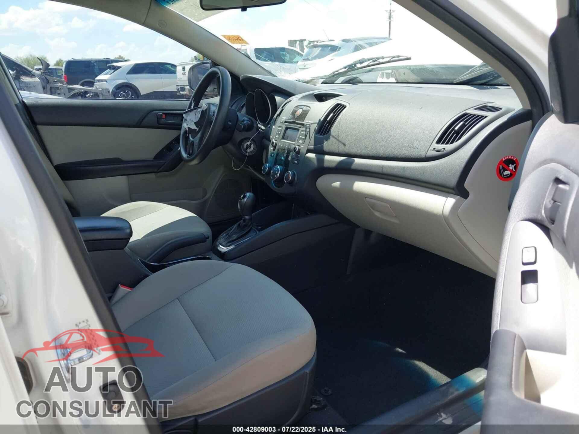 KIA FORTE 2012 - KNAFU4A29C5642419