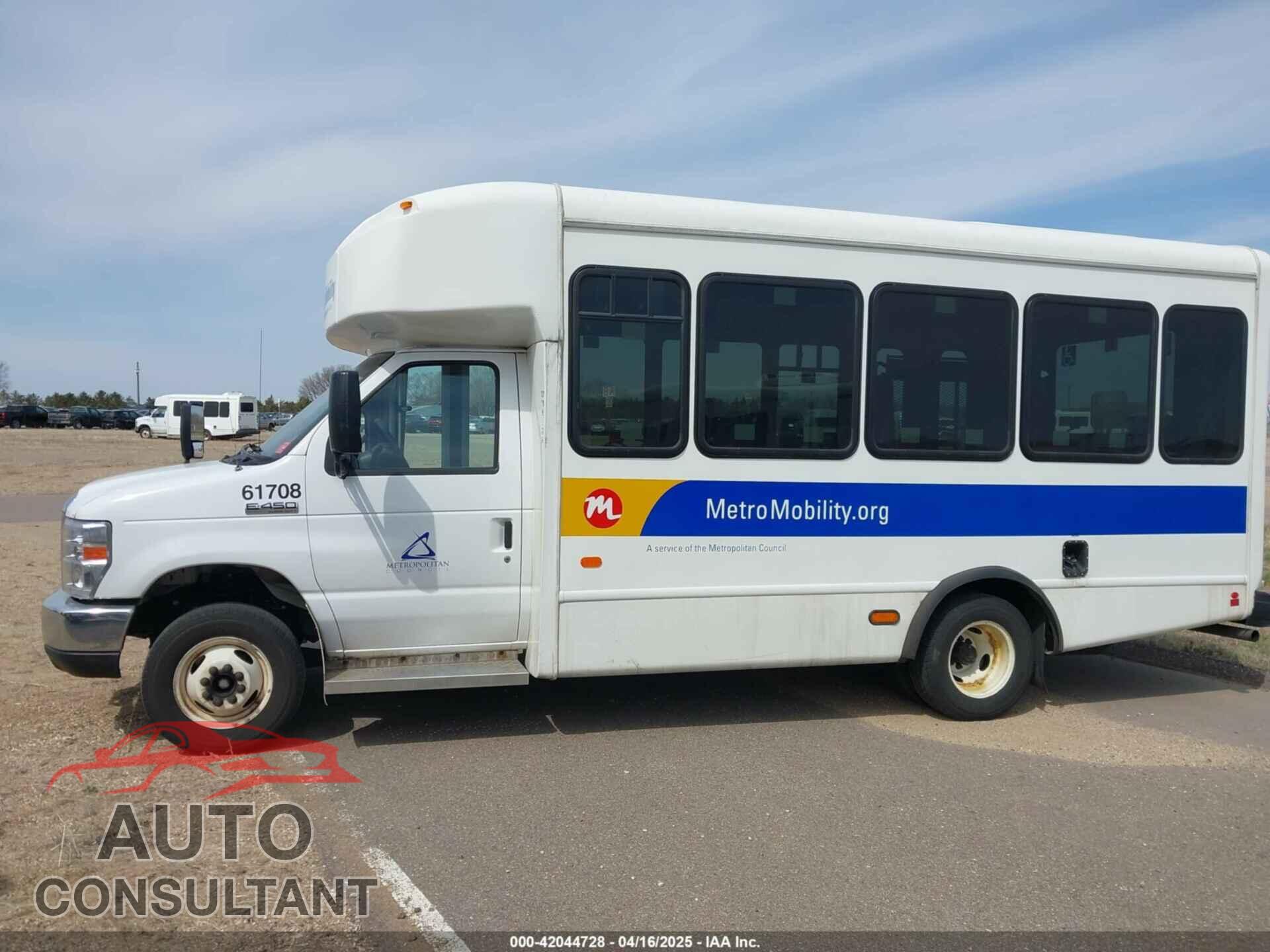FORD E-450 CUTAWAY 2019 - 1FDFE4FS6KDC32055