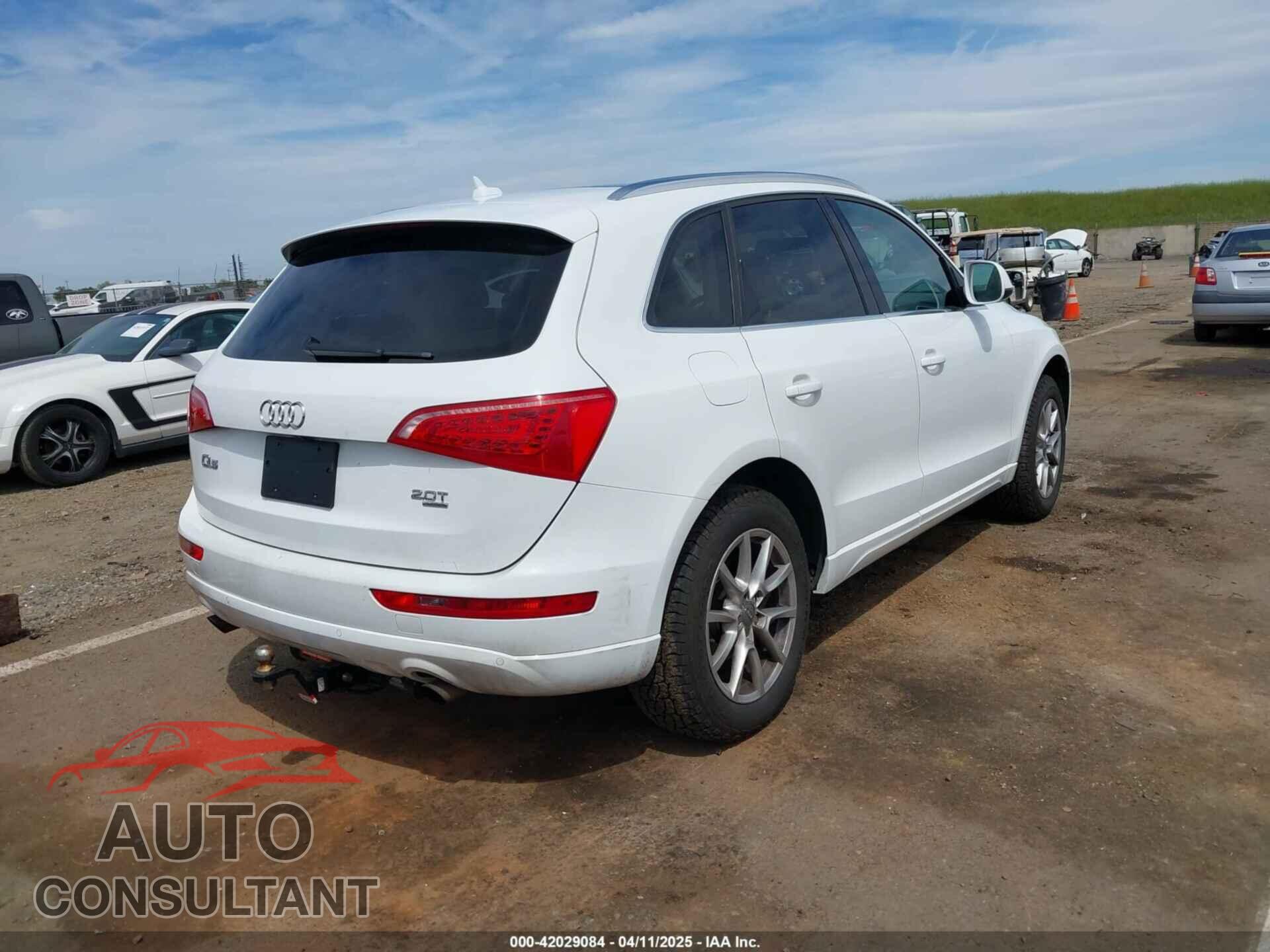 AUDI Q5 2011 - WA1LFAFP2BA064733