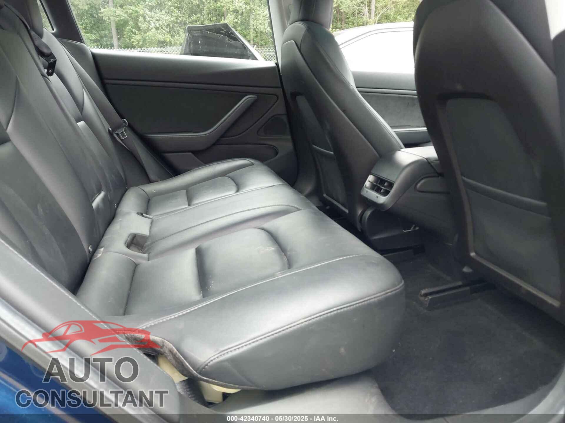 TESLA MODEL 3 2019 - 5YJ3E1EBXKF393900