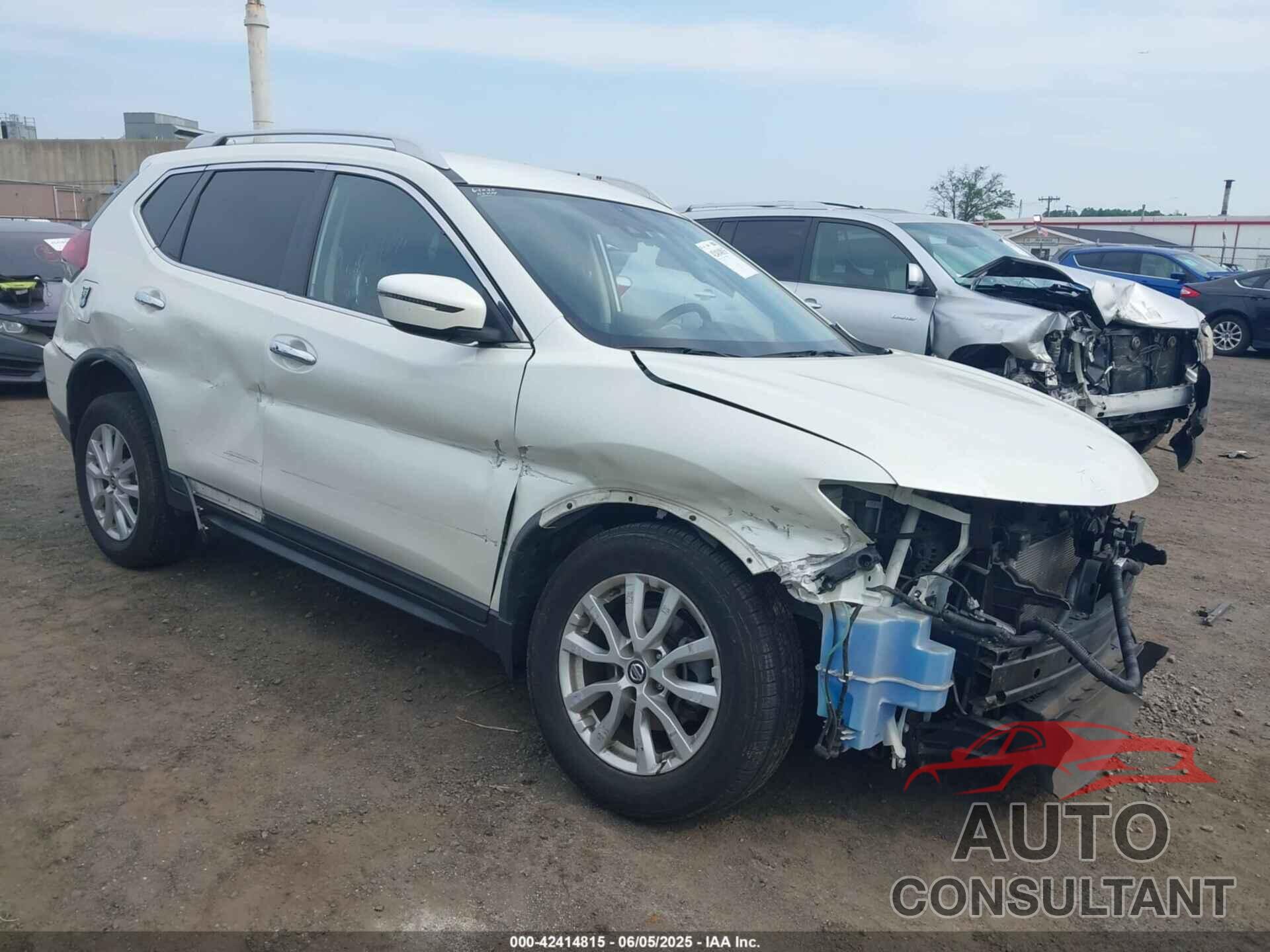 NISSAN ROGUE 2019 - KNMAT2MV8KP552062