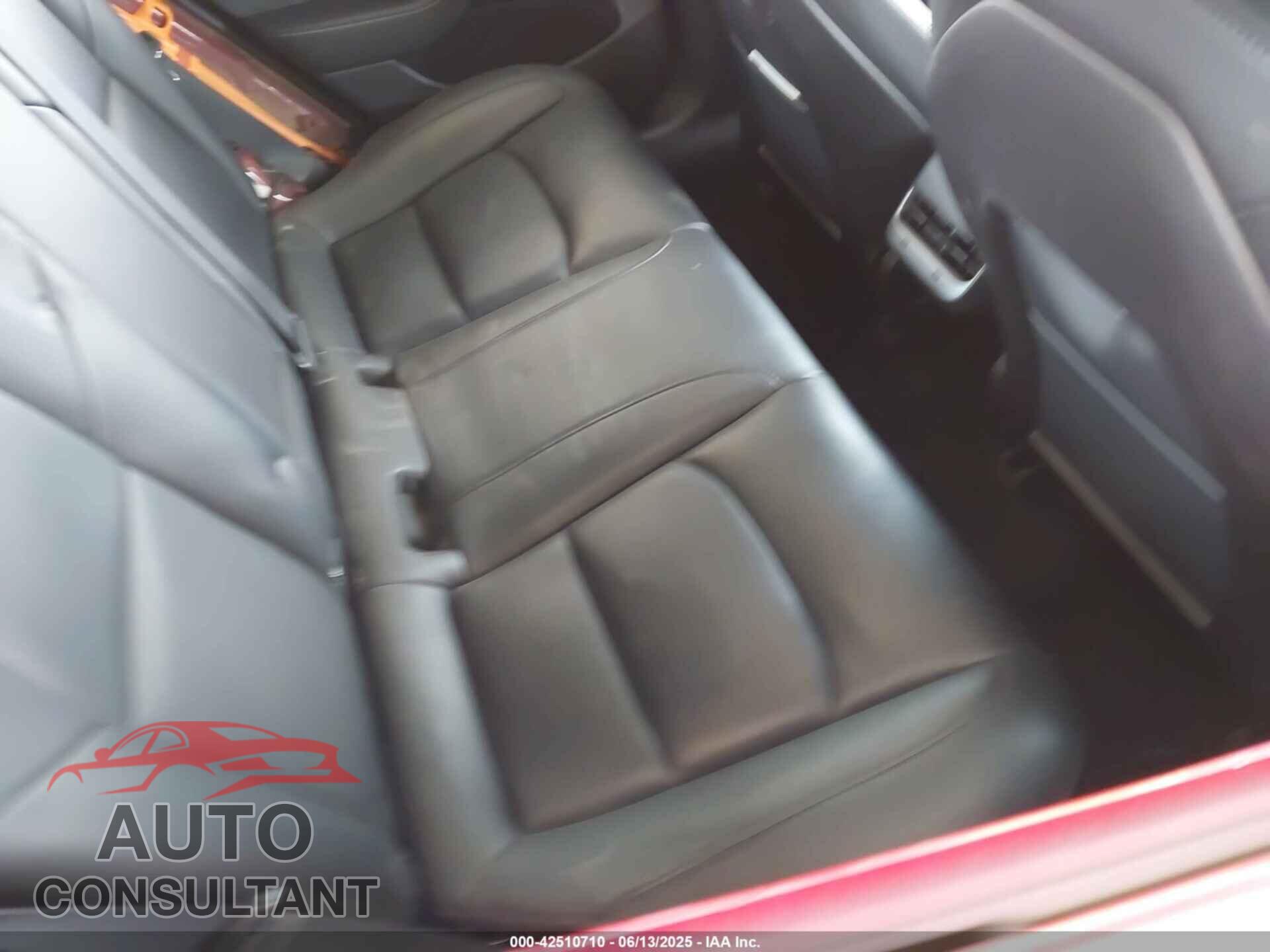 TESLA MODEL 3 2018 - 5YJ3E1EB0JF146173