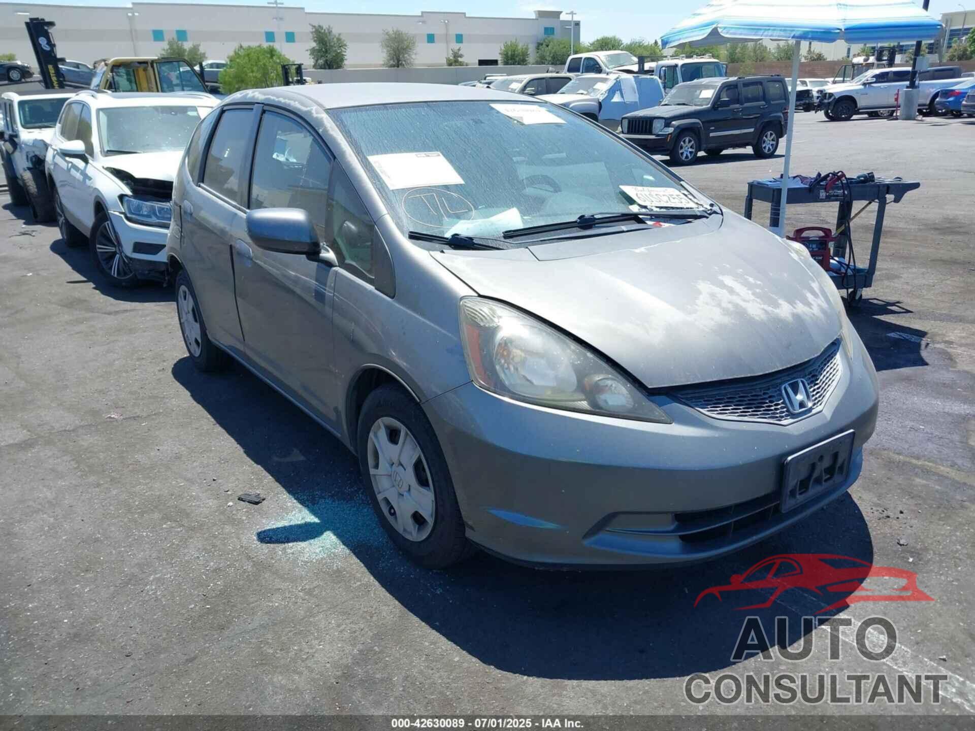 HONDA FIT 2012 - JHMGE8H33CS007898