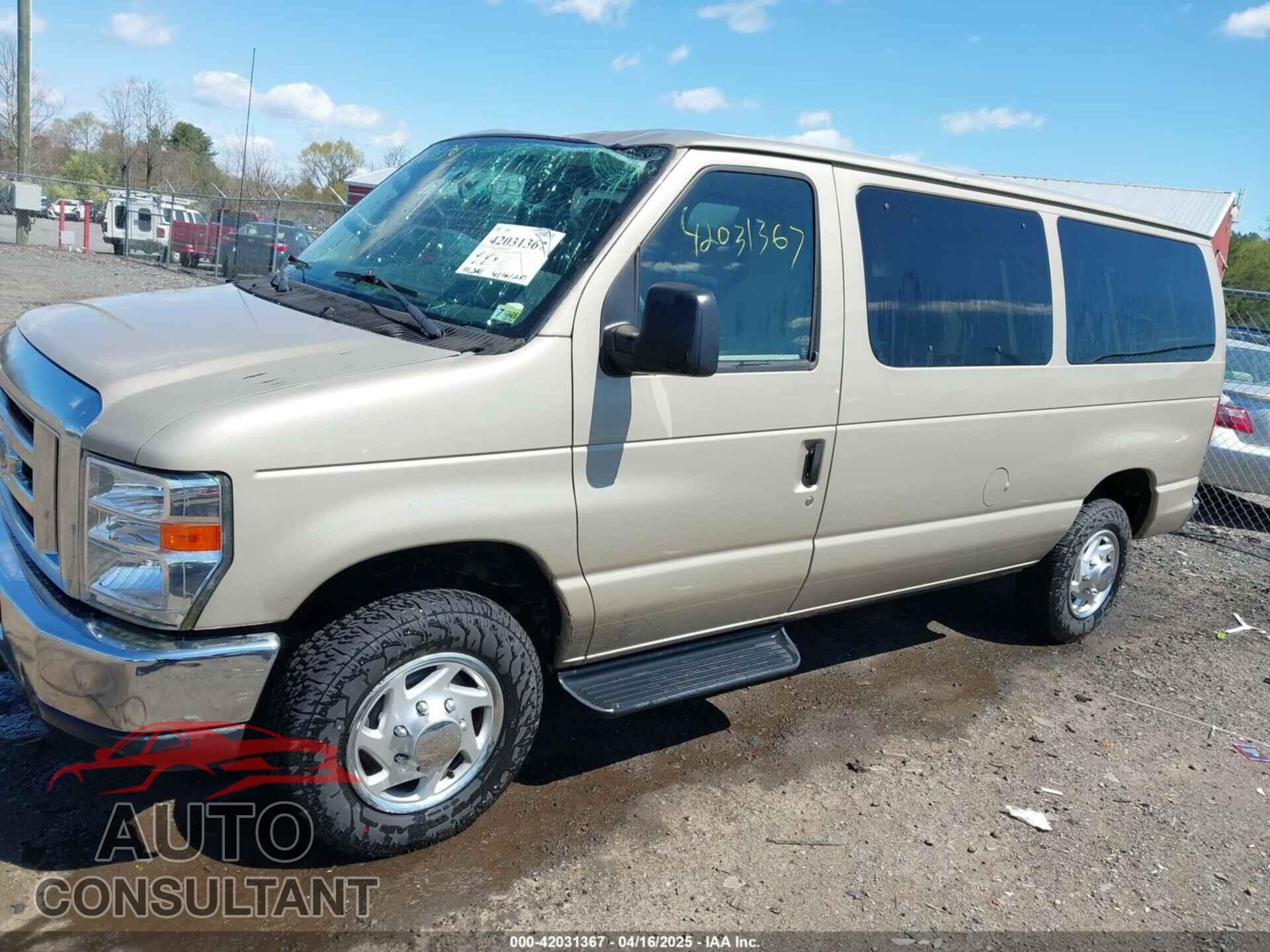 FORD E-350 SUPER DUTY 2013 - 1FBNE3BL4DDA77103