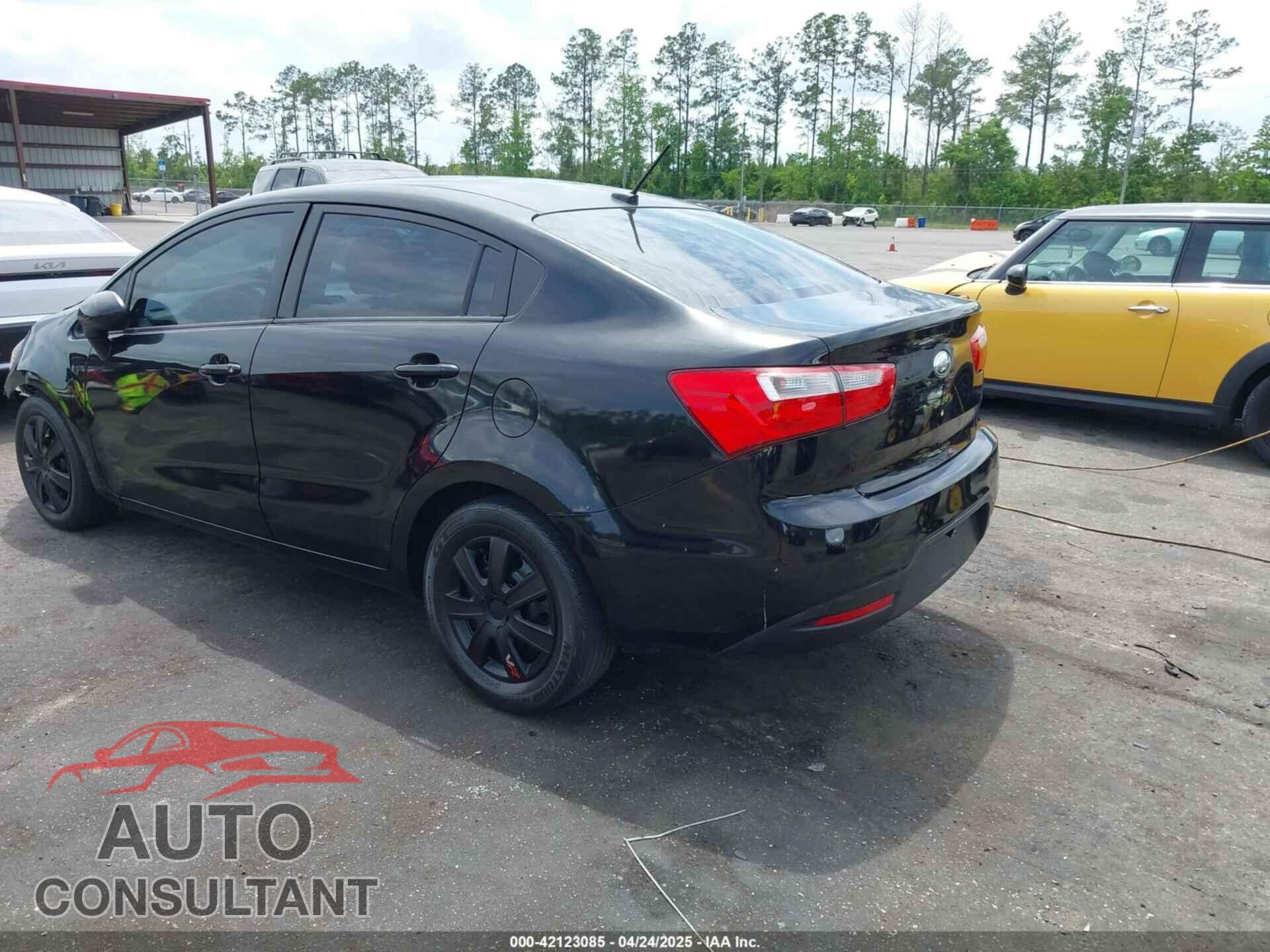 KIA RIO 2014 - KNADM4A33E6335499