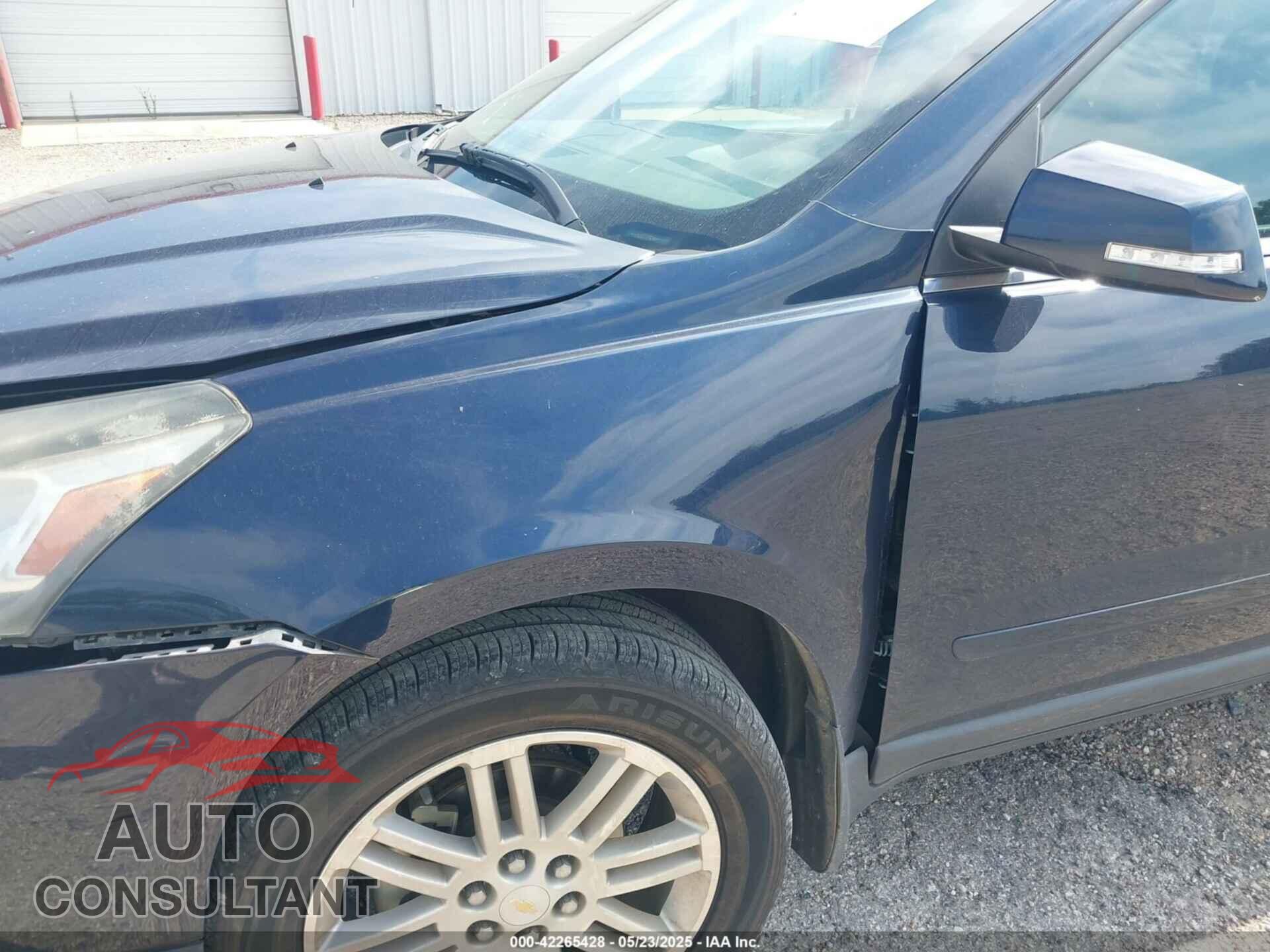 CHEVROLET TRAVERSE 2015 - 1GNKRGKD3FJ208536
