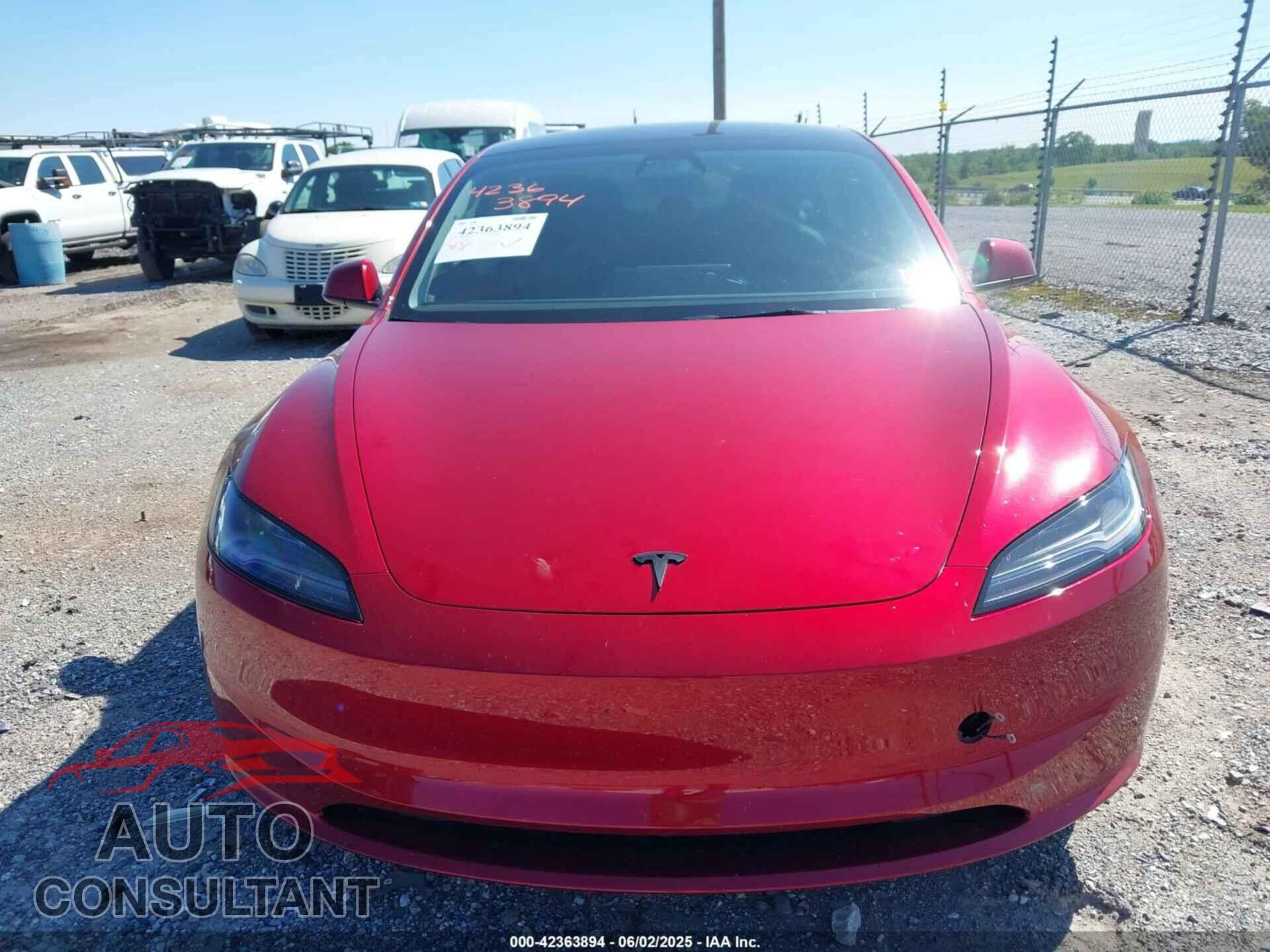 TESLA MODEL 3 2024 - 5YJ3E1EBXRF818333