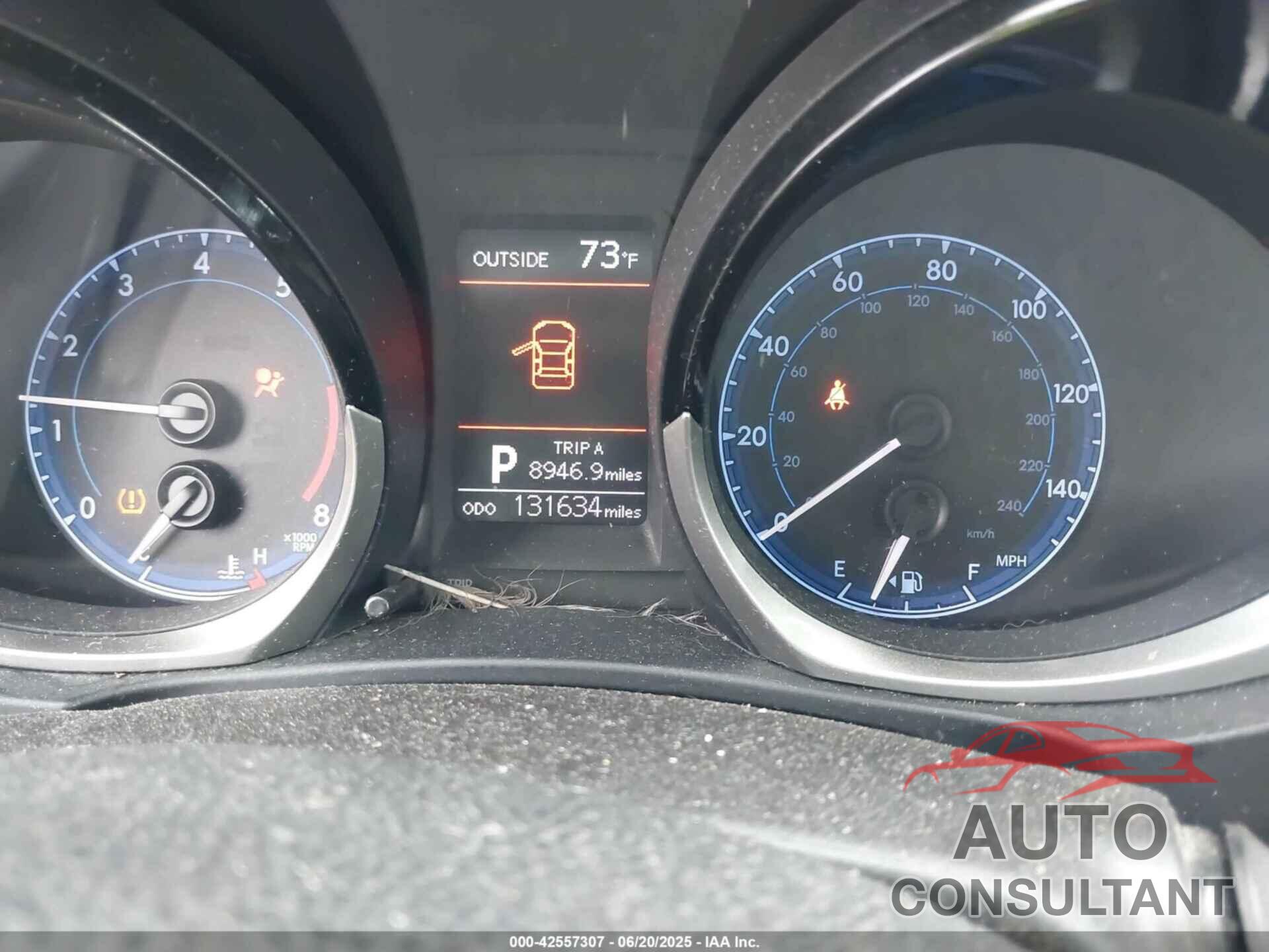 TOYOTA COROLLA 2015 - 2T1BURHE1FC440275