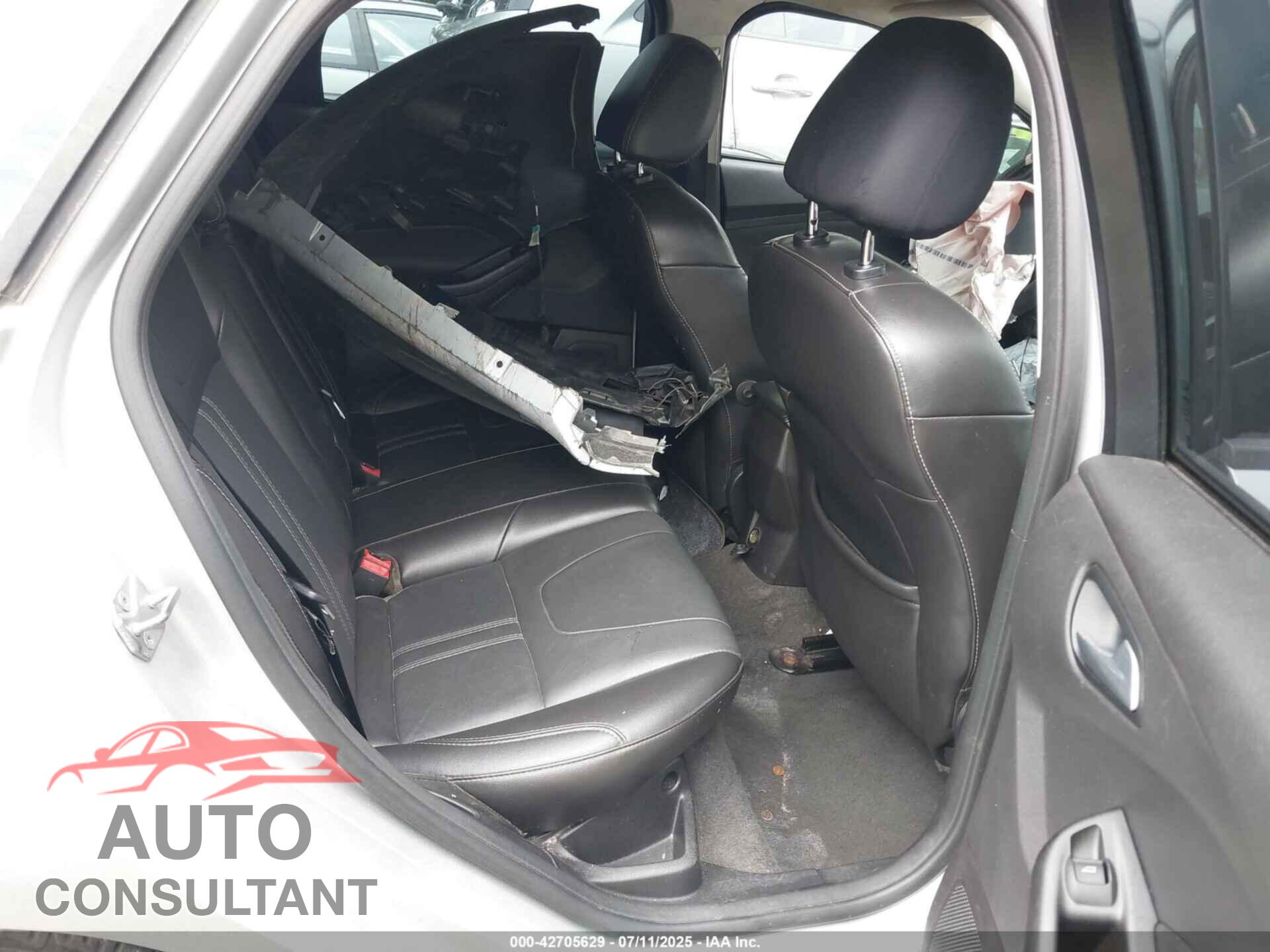 FORD FOCUS 2014 - 1FADP3K26EL292911