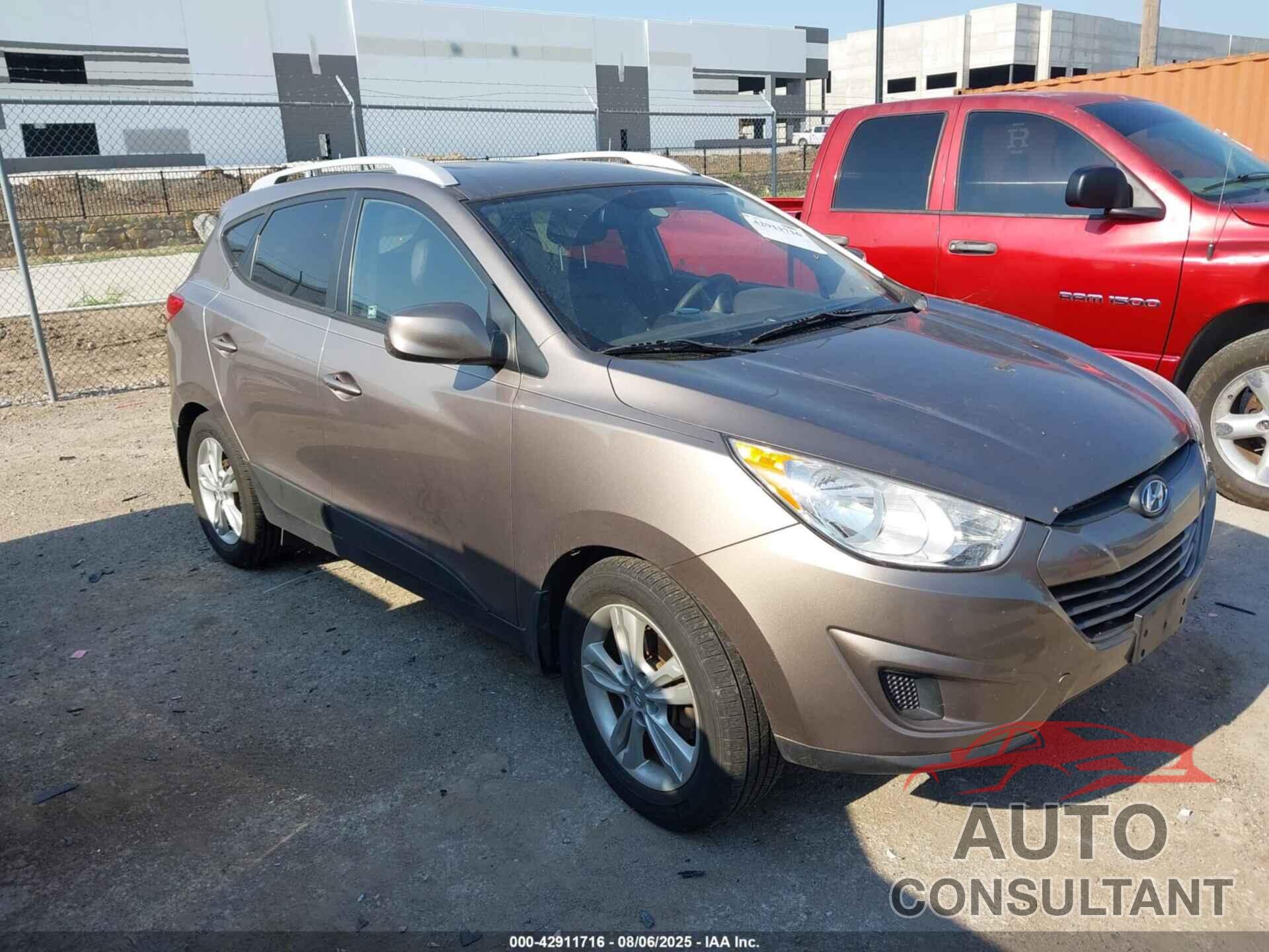 HYUNDAI TUCSON 2011 - KM8JUCAC1BU249028