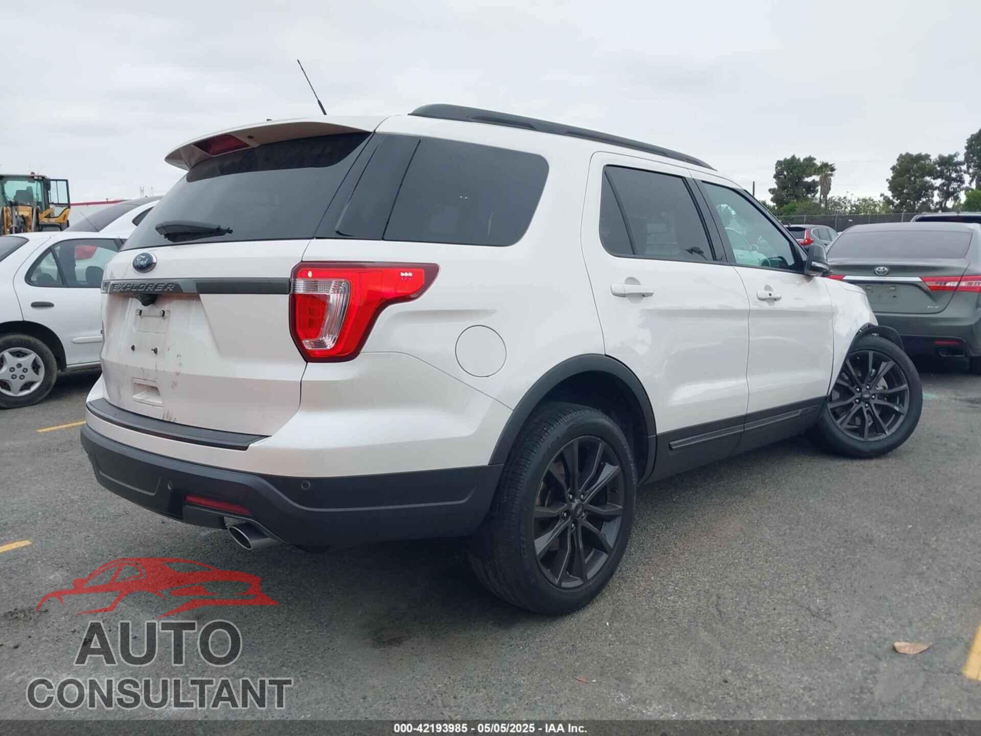 FORD EXPLORER 2018 - 1FM5K7D83JGB65716