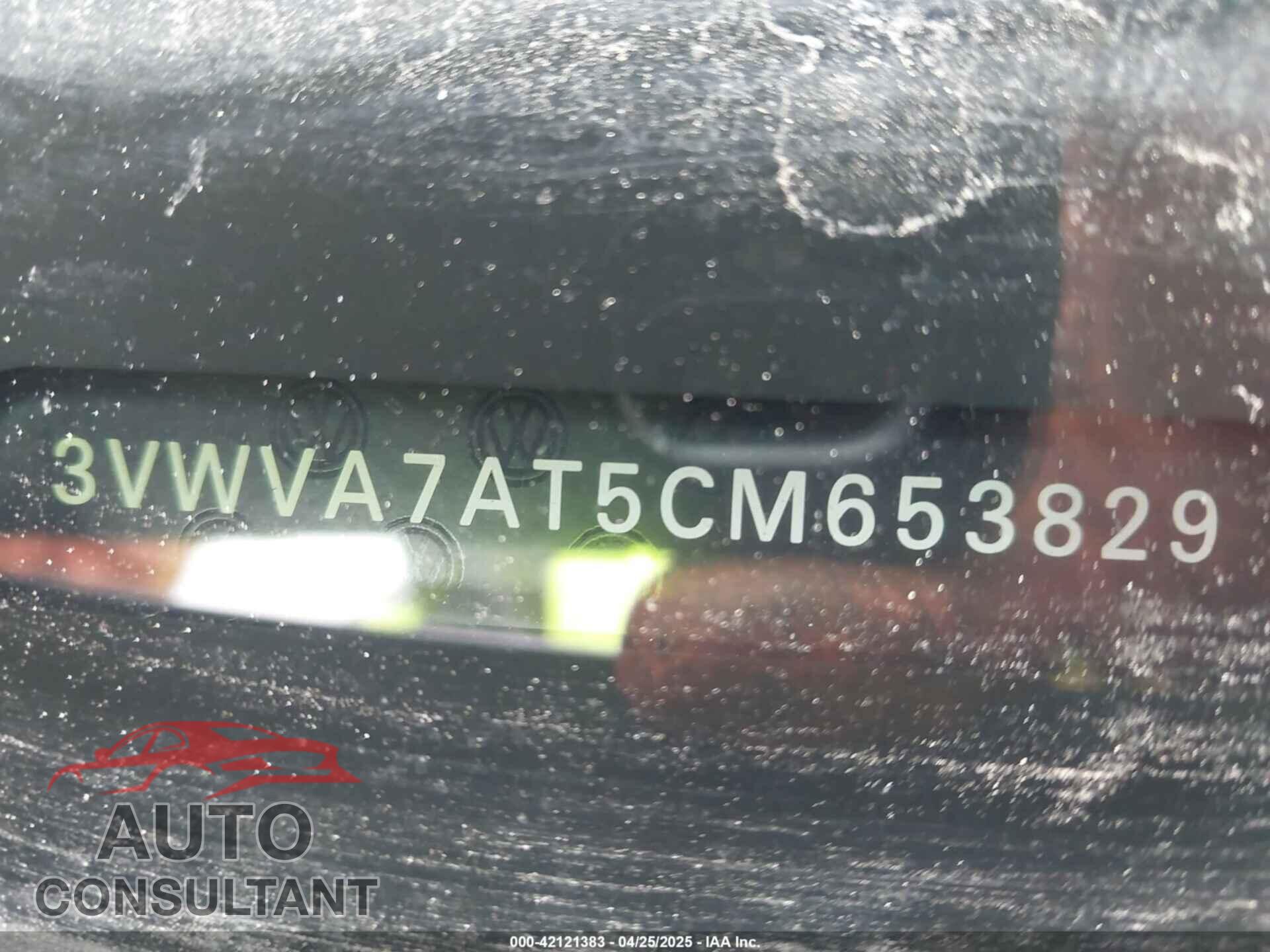 VOLKSWAGEN BEETLE 2012 - 3VWVA7AT5CM653829
