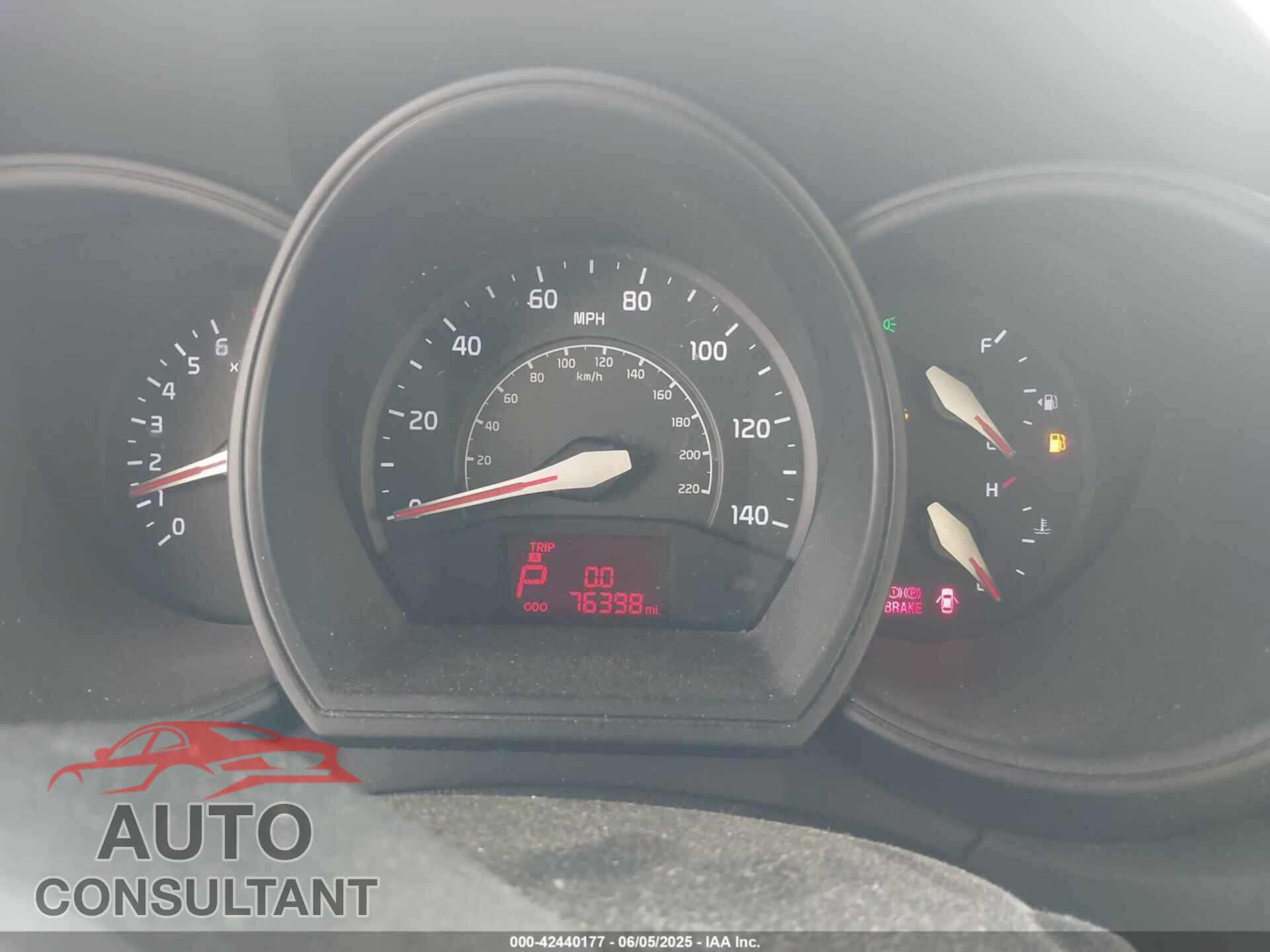 KIA RIO 2014 - KNADM4A36E6369100