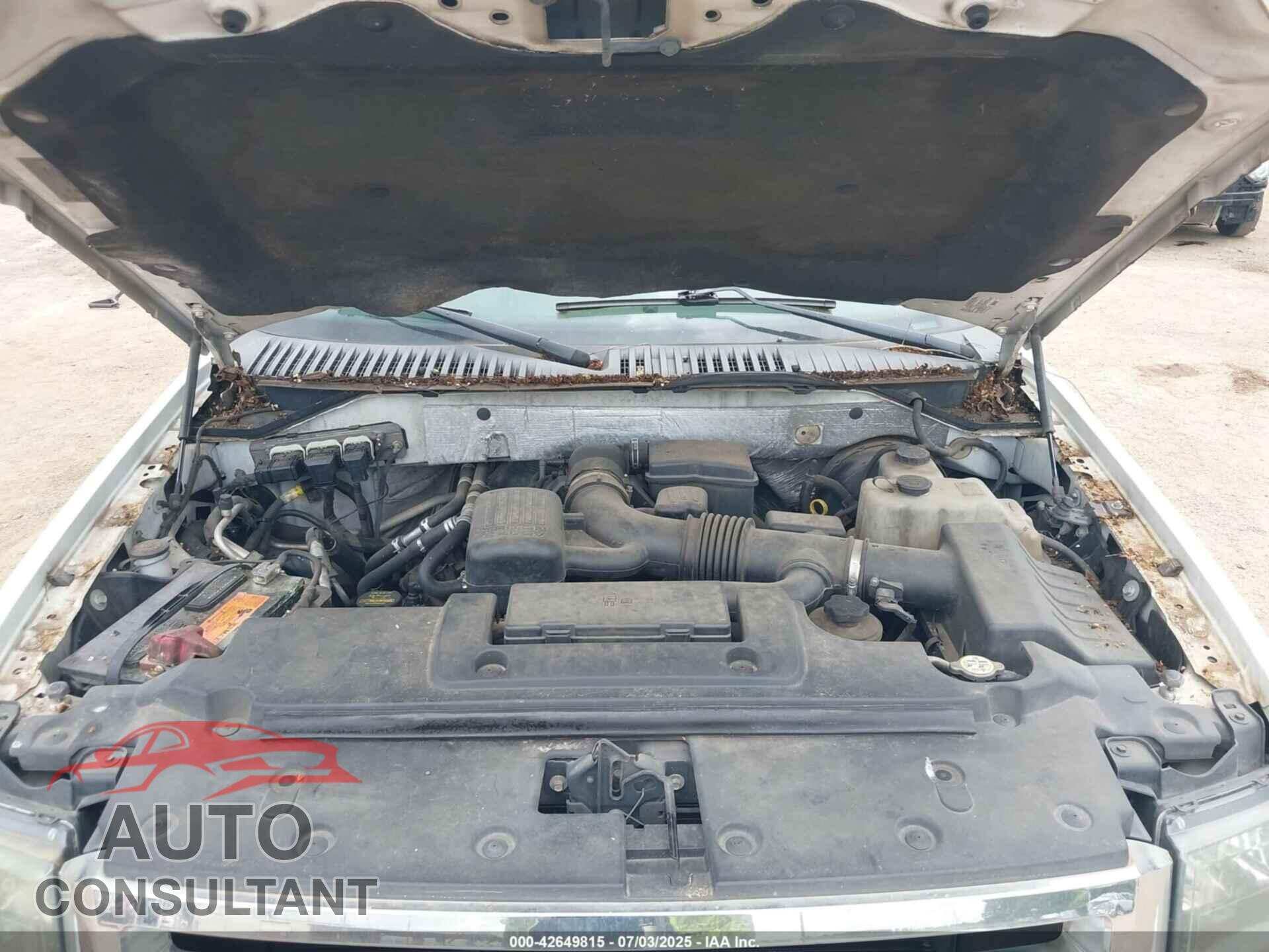 FORD EXPEDITION 2011 - 1FMJU1K57BEF15134