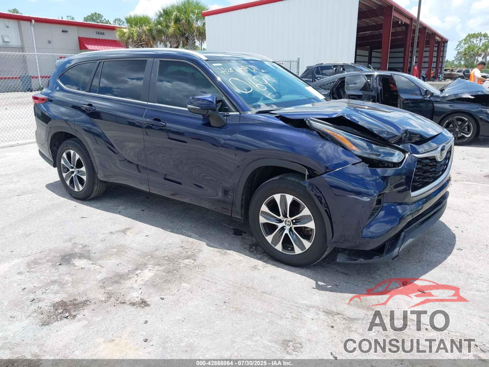 TOYOTA HIGHLANDER 2023 - 5TDKDRAH0PS040169