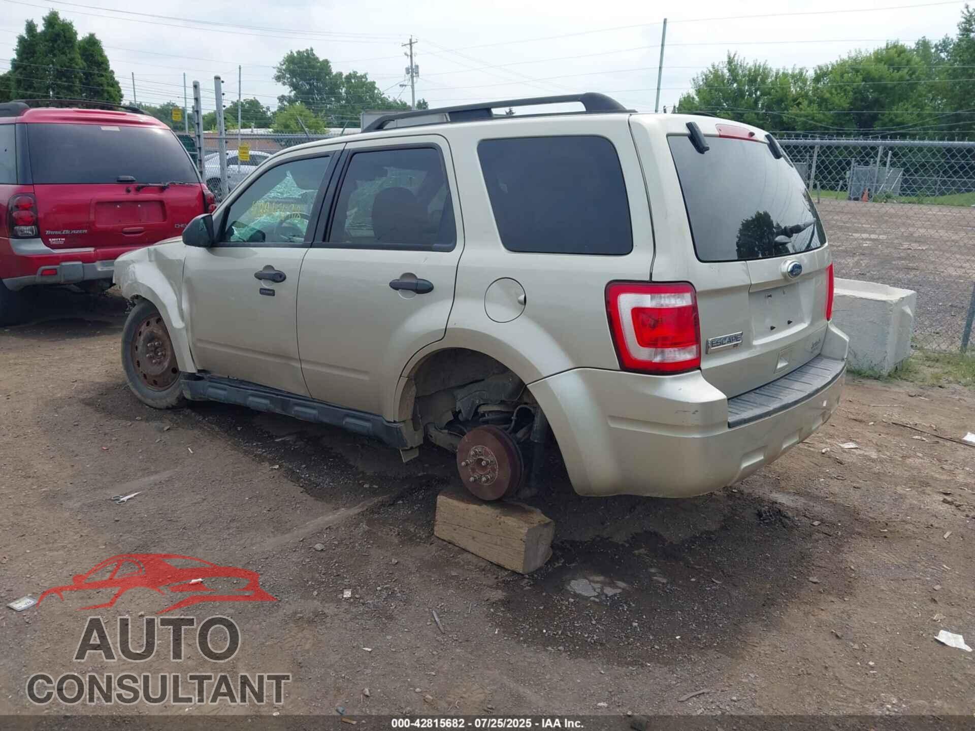 FORD ESCAPE 2011 - 1FMCU0D74BKB86055