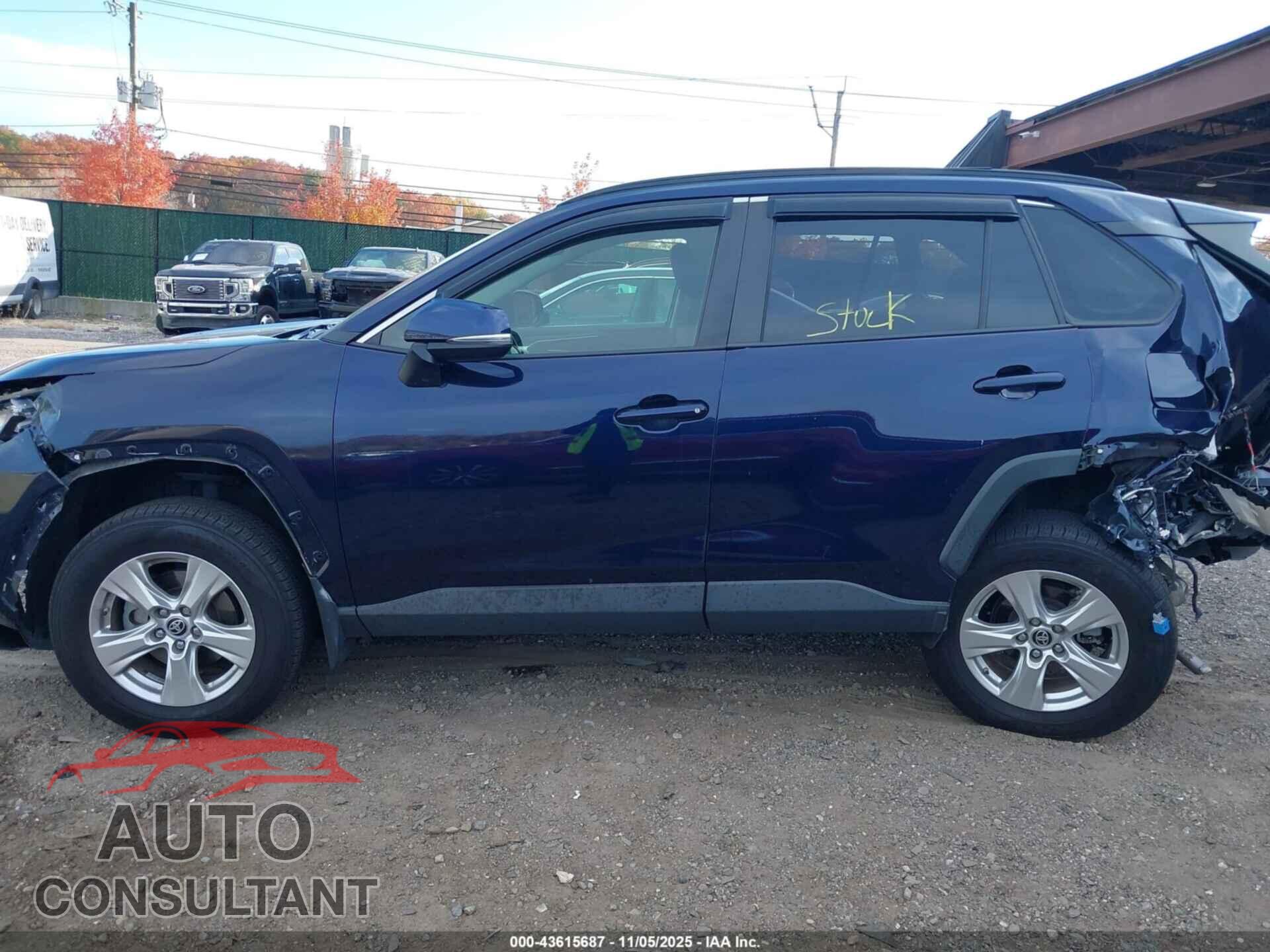 TOYOTA RAV4 2019 - JTMP1RFVXKD047602