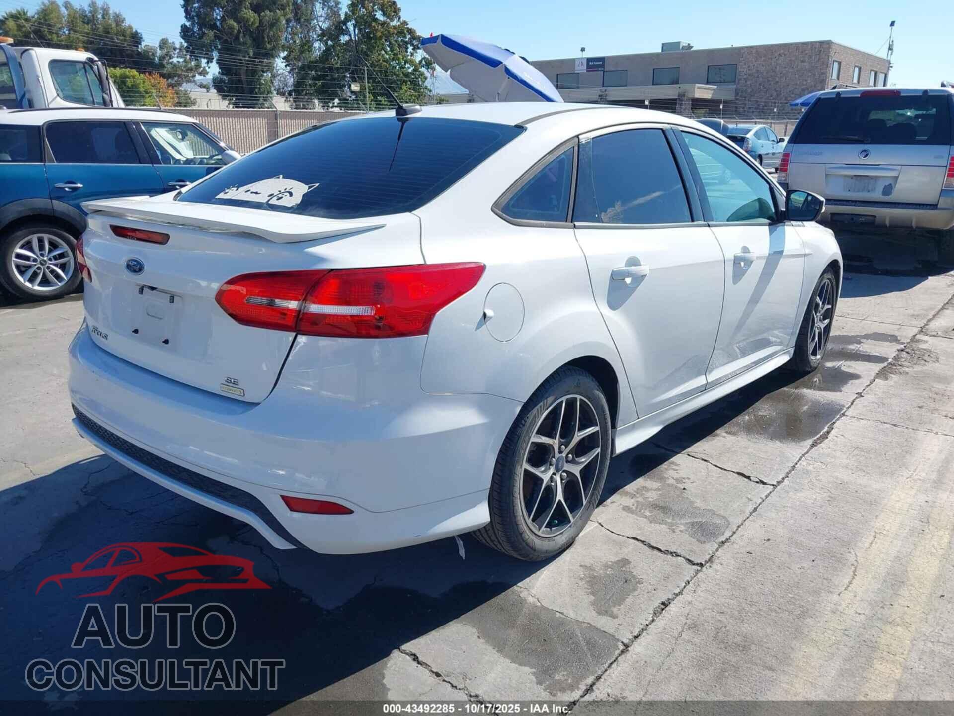FORD FOCUS 2015 - 1FADP3FEXFL221801