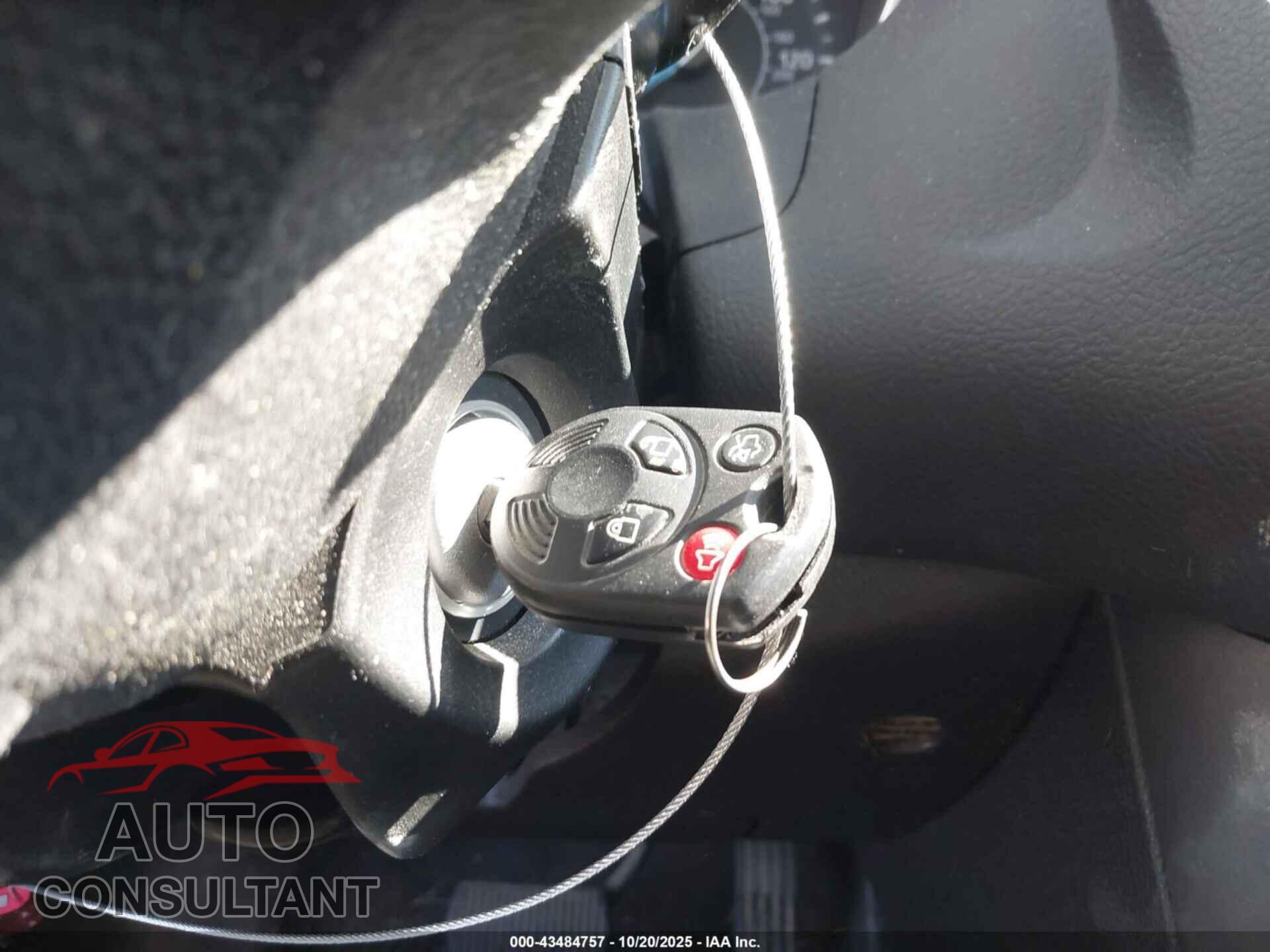 FORD FOCUS 2017 - 1FADP3M21HL276049