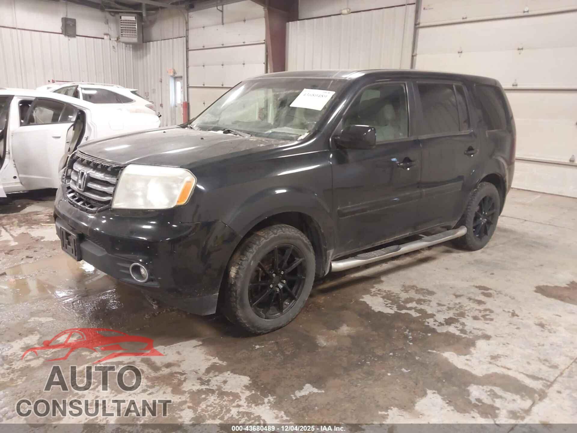 HONDA PILOT 2013 - 5FNYF4H55DB079987