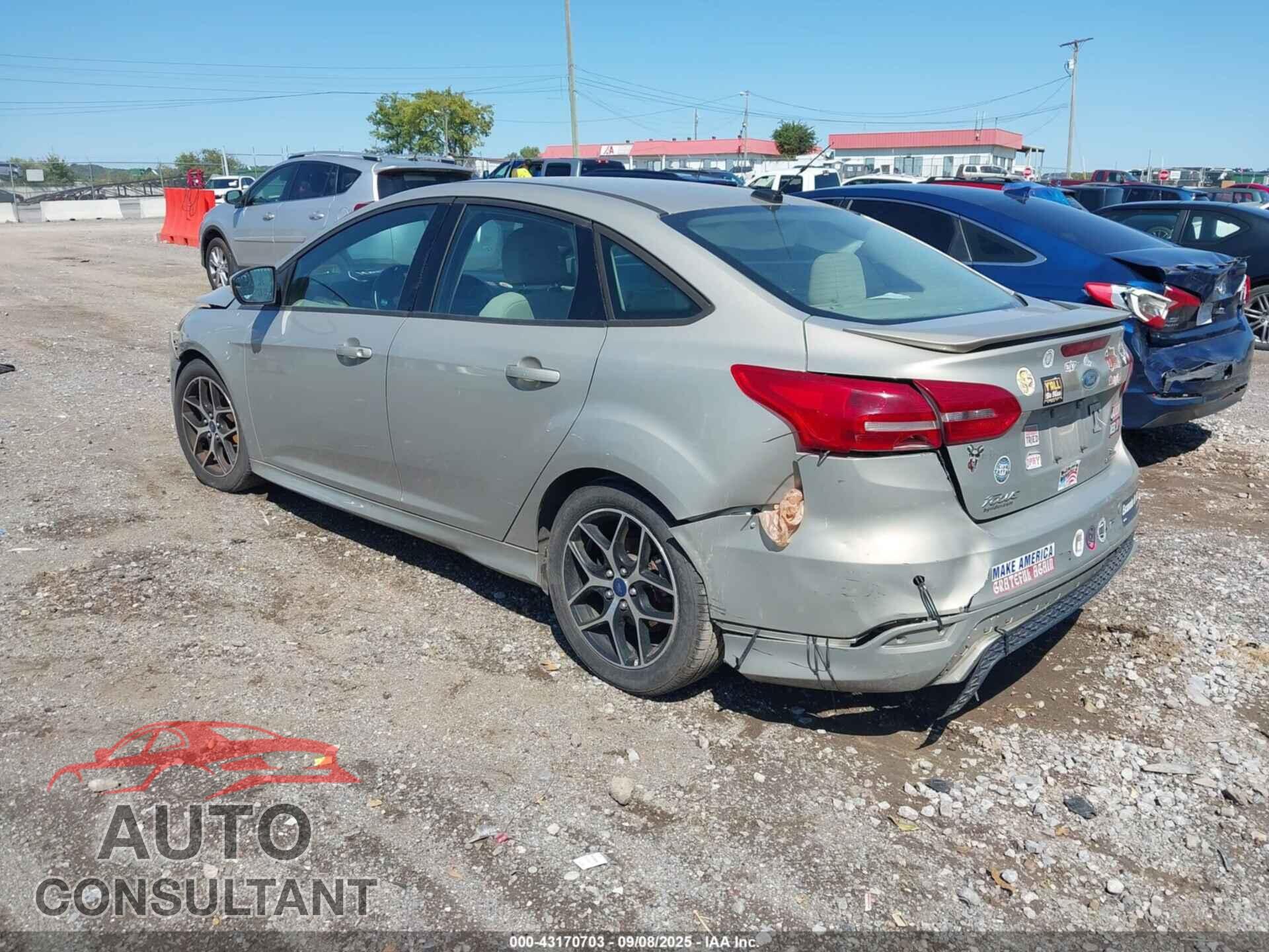 FORD FOCUS 2015 - 1FADP3F29FL285866
