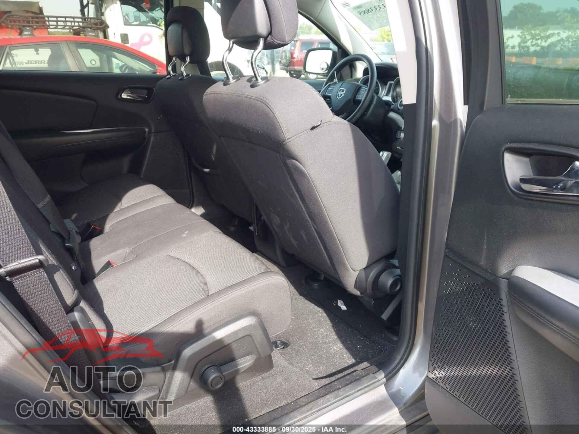 DODGE JOURNEY 2012 - 3C4PDCBG8CT332984