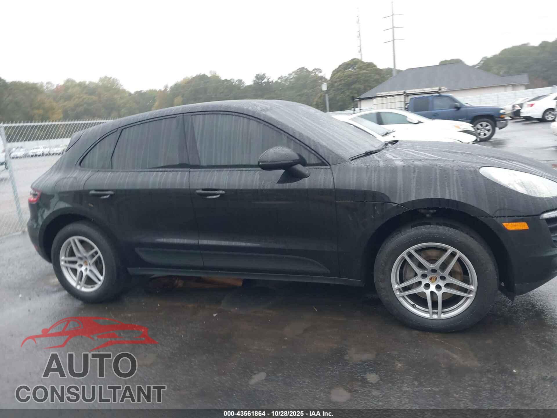 PORSCHE MACAN 2017 - WP1AA2A50HLB00566