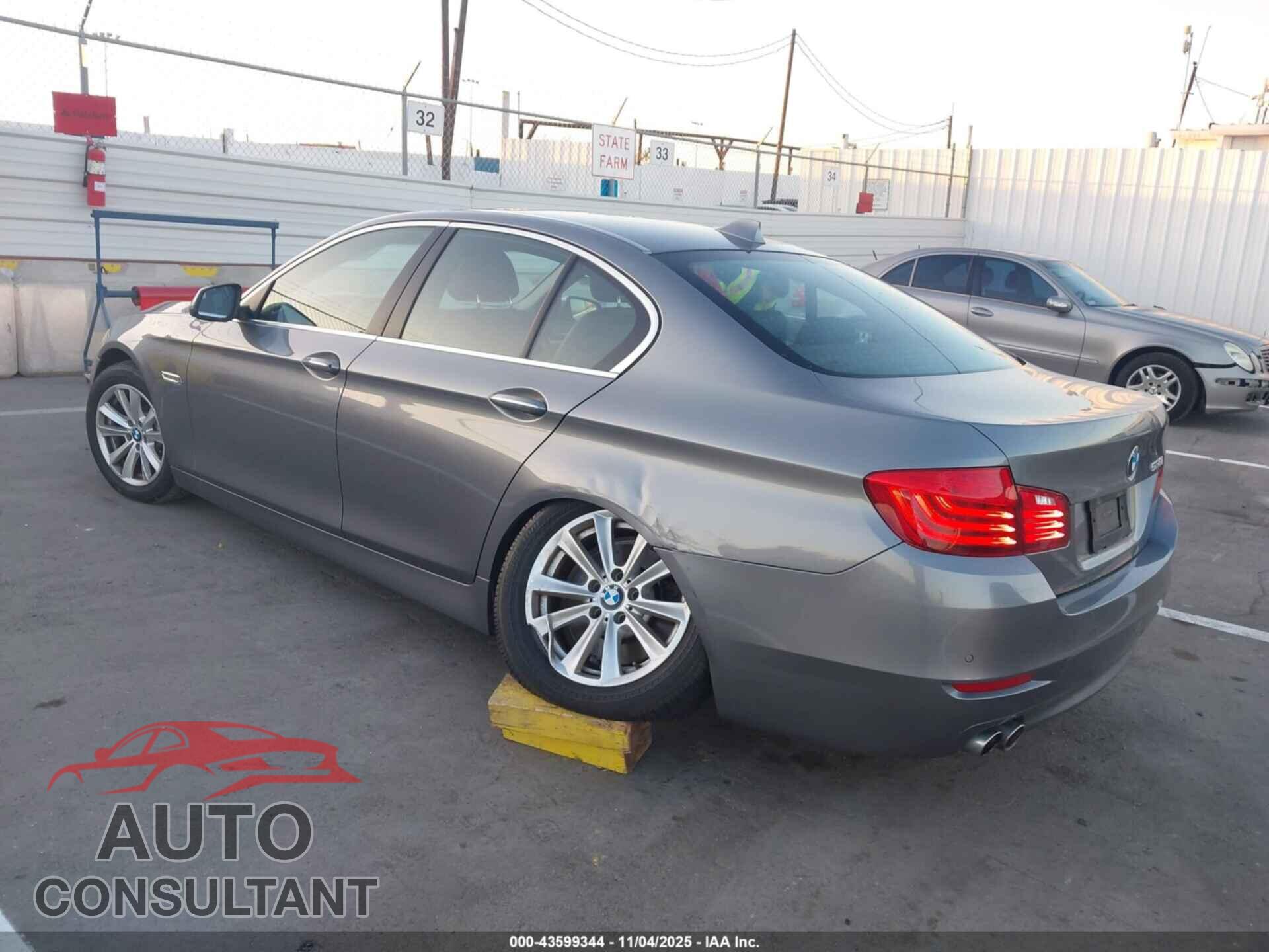 BMW 528I 2014 - WBA5A5C52ED510757