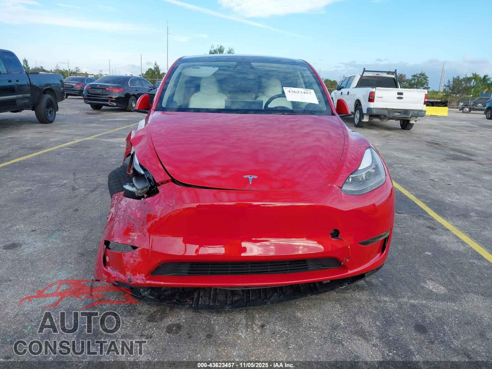 TESLA MODEL Y 2023 - 7SAYGDEF1PF924285