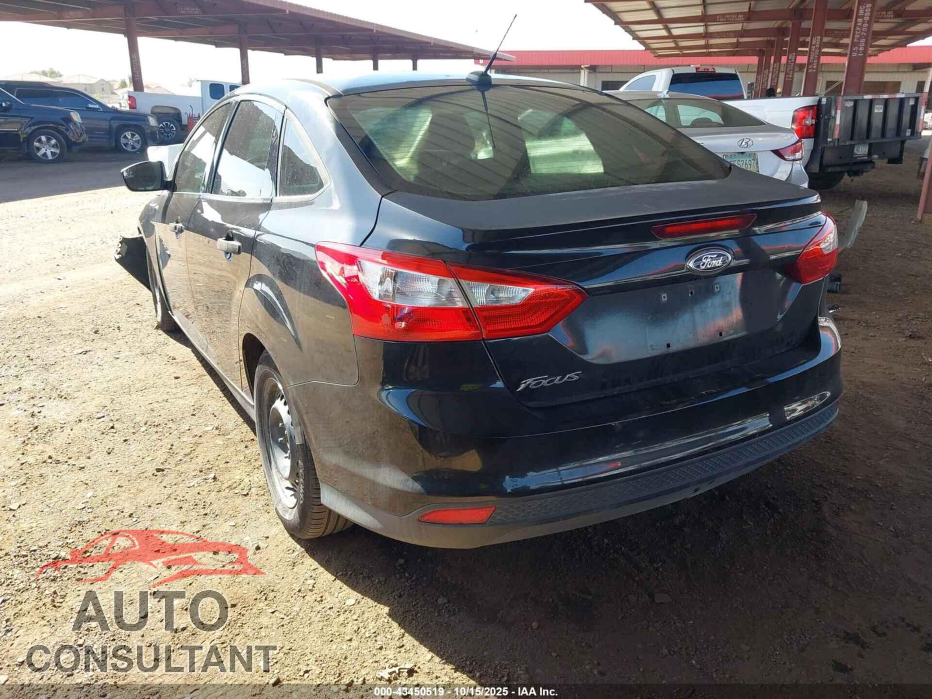 FORD FOCUS 2014 - 1FADP3E25EL196005